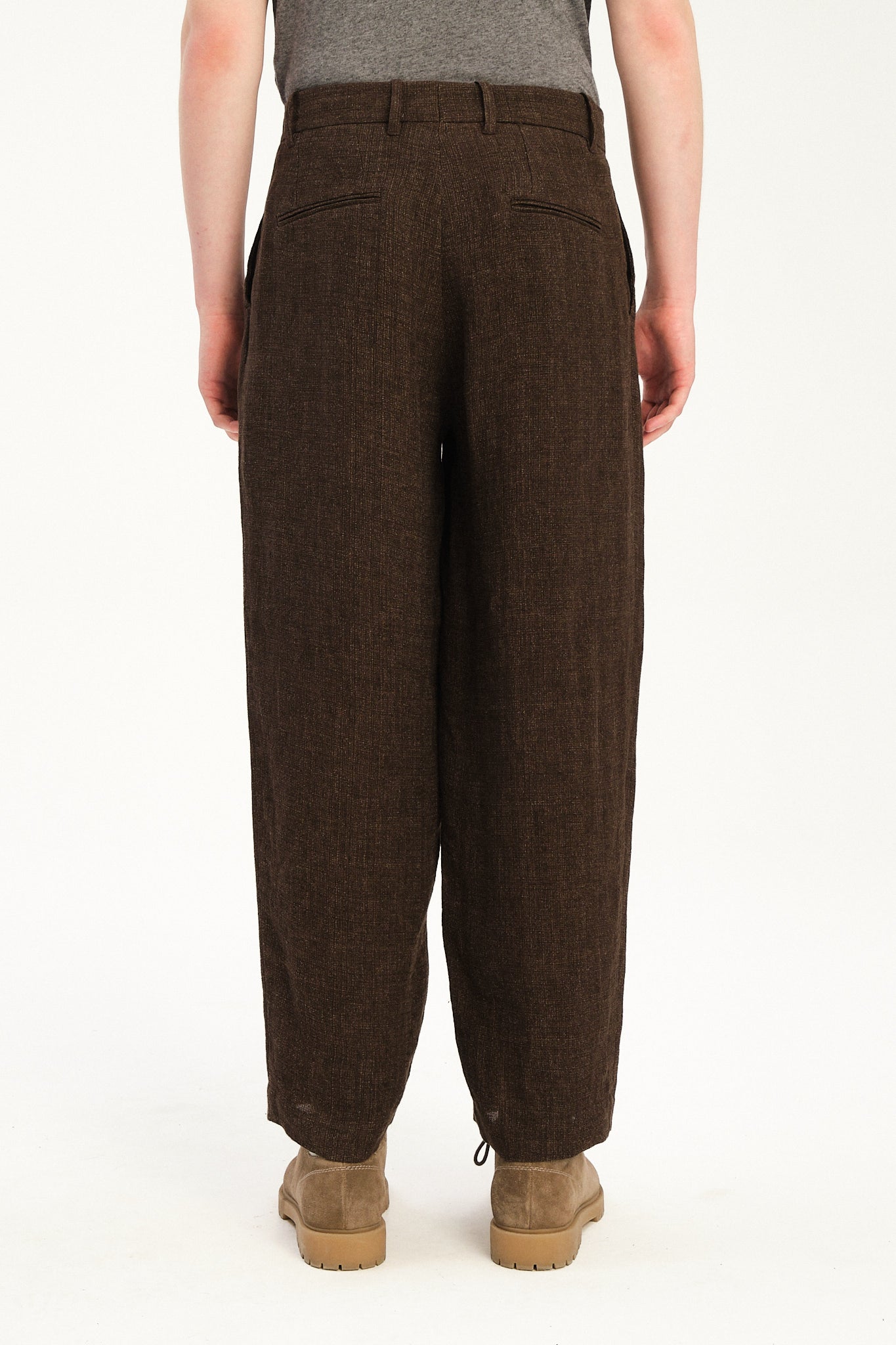 Amsterdam Trousers in a Brown Italian Linen Crepe