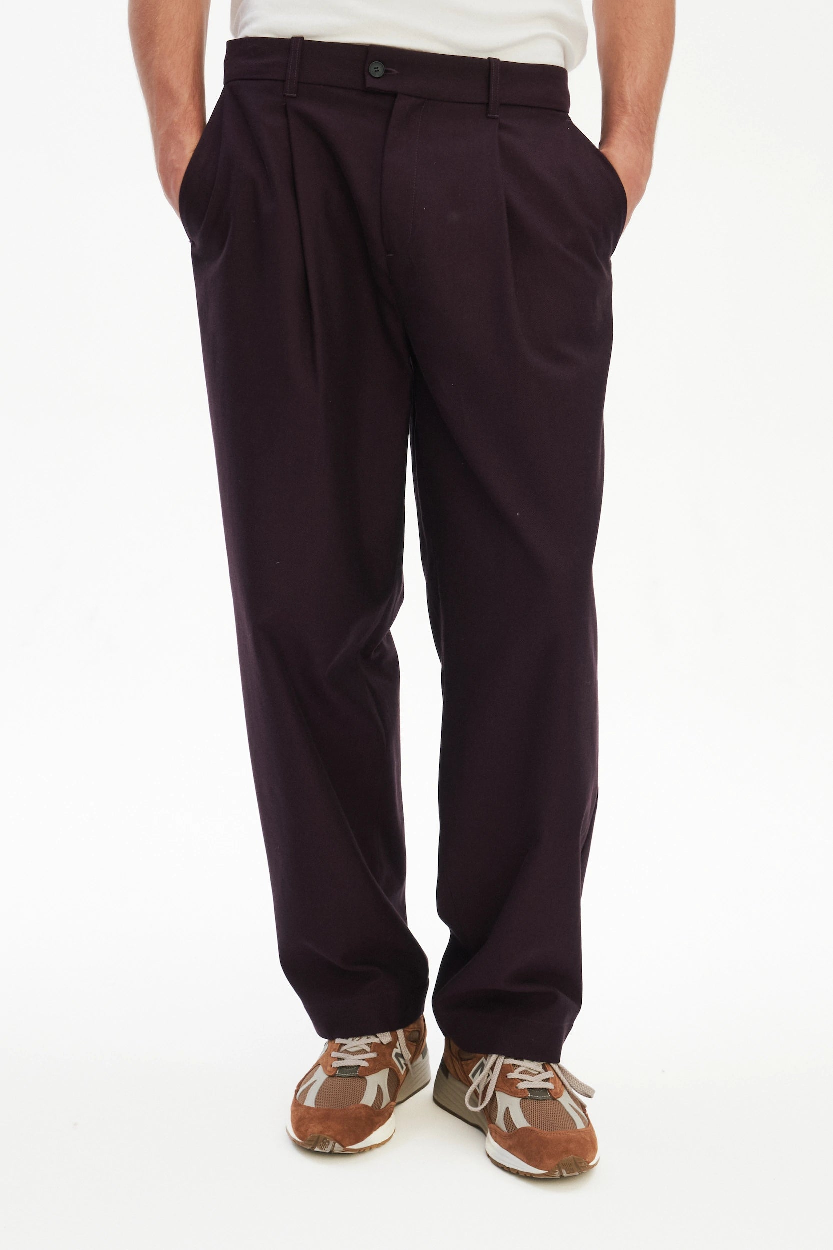 Amsterdam Trousers in the Wine Finest Italian Cotton by Subalpino