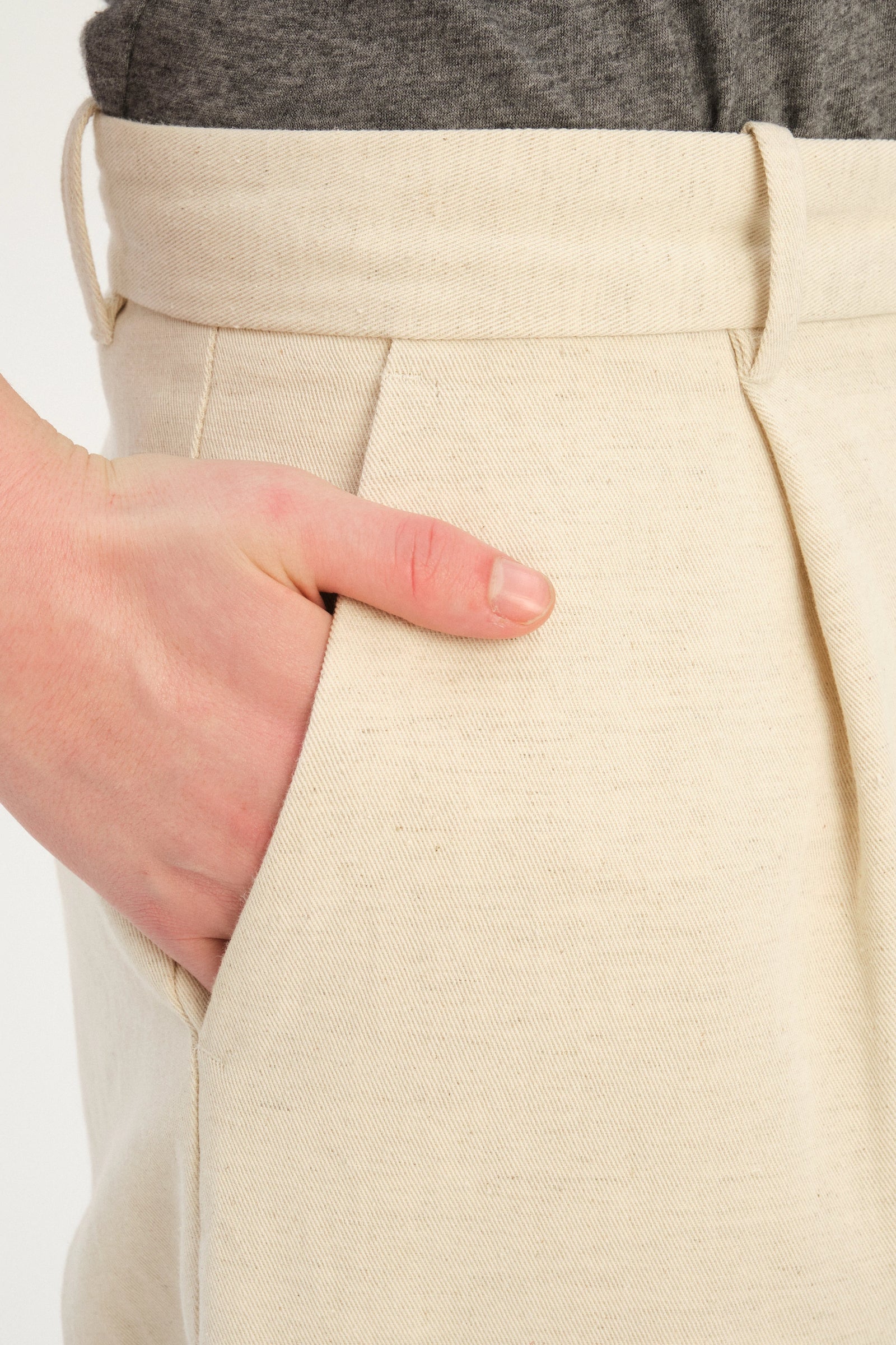 Amsterdam Trousers in an Ecru White Japanese Blend of Wool, Cotton and Linen