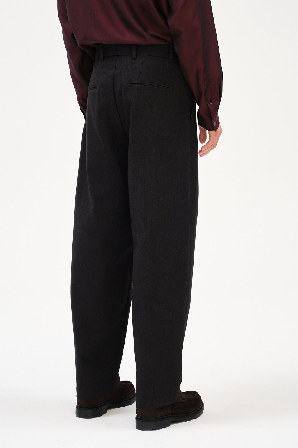 Amsterdam Trousers in Winter Anthracite Chino from Subalpino Mill