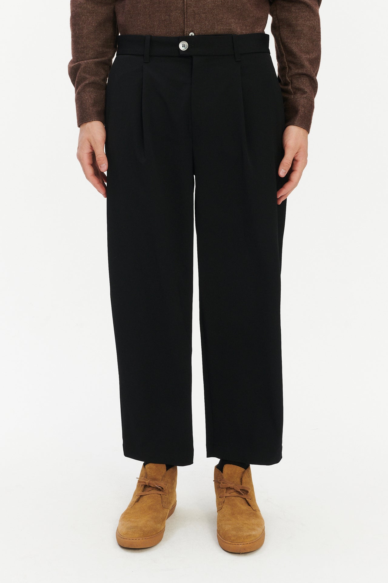 Cropped Trousers in the Finest Italian Black Wool