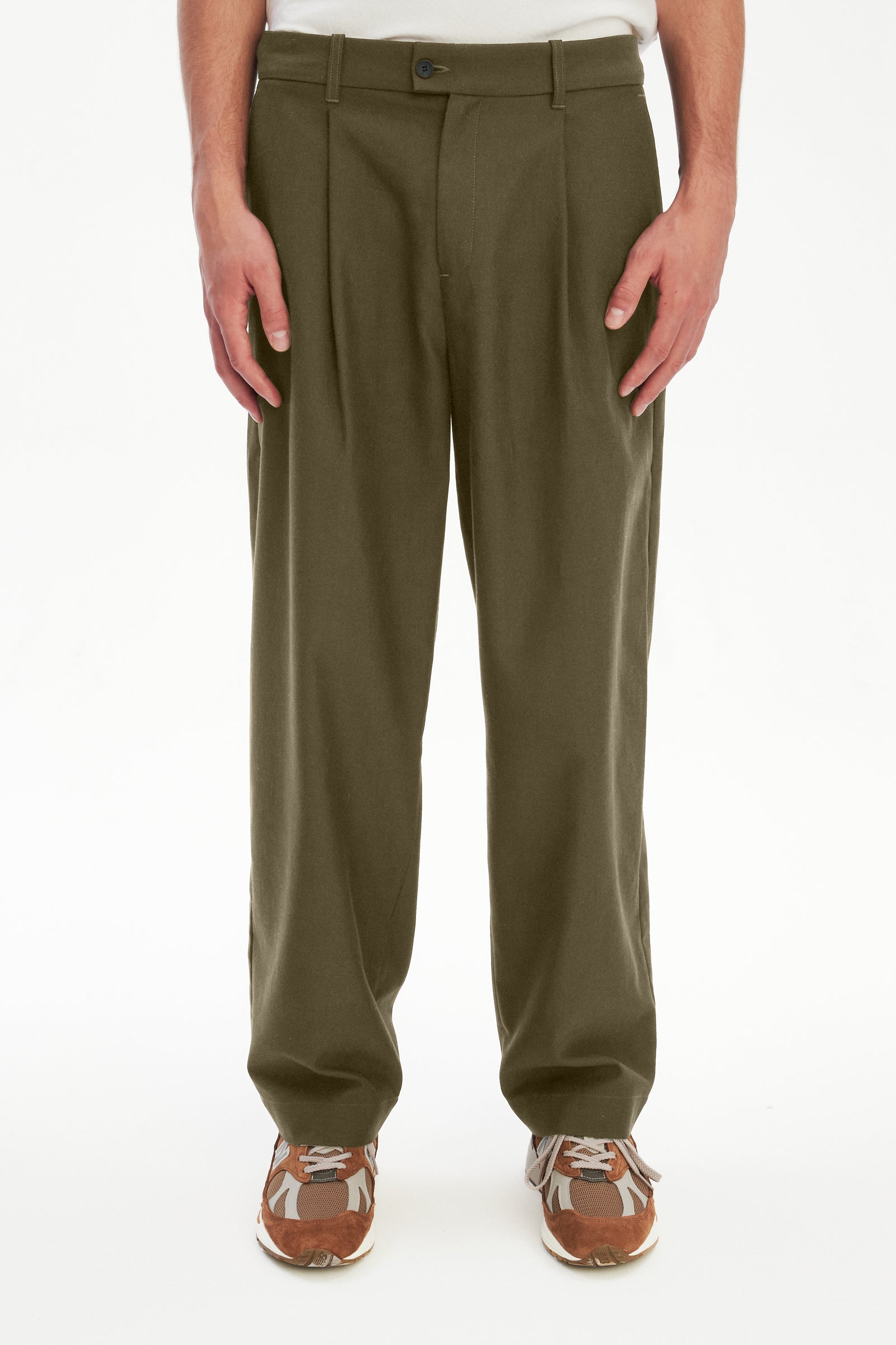 Amsterdam Trousers in a Moss Green Italian Organic Cotton
