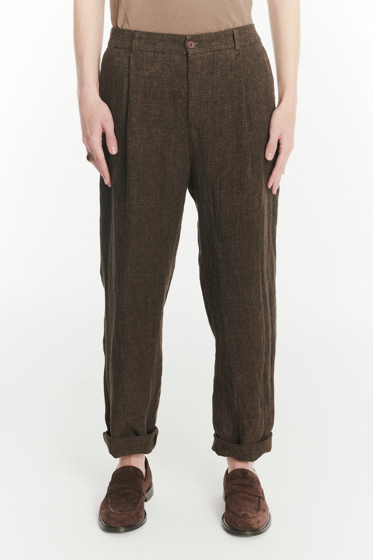 Genuine Trousers in a Brown Fluid and Structured Italian Linen Crepe