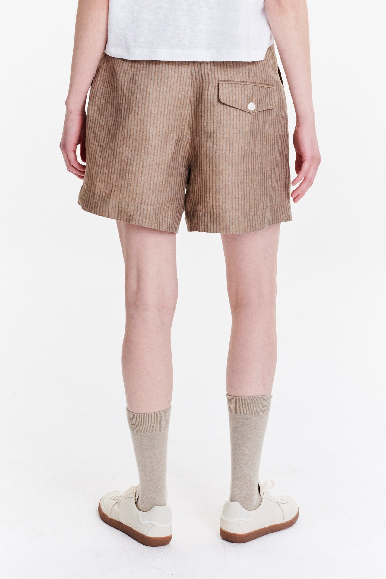 Shorts in a Light Brown Striped Fine Fluid Italian Traceable Linen