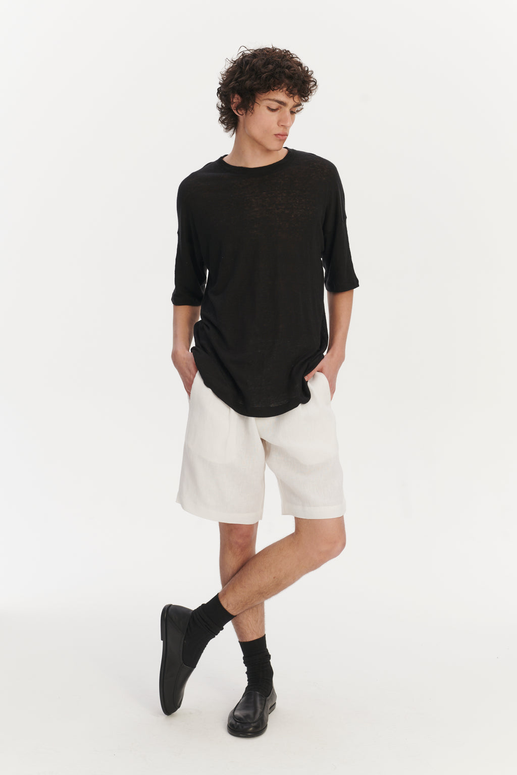 T-Shirt in a Black Lithuanian airy Linen Jersey