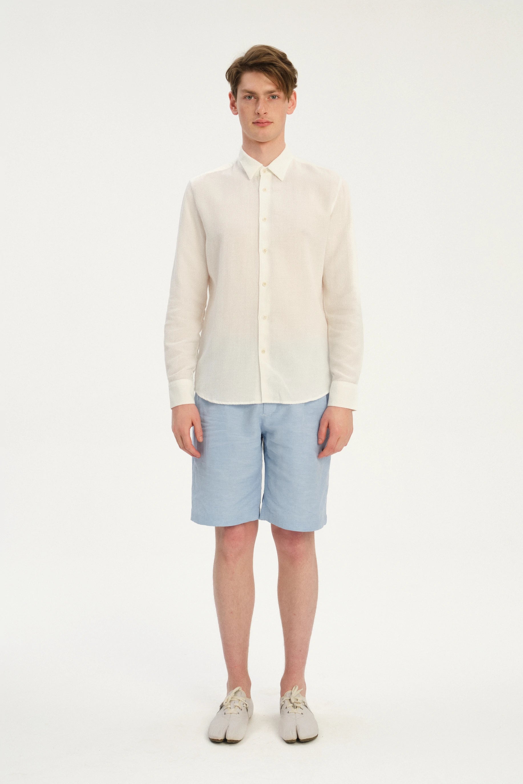 feel-good-shirt-in-a-white-airy-portuguese-cotton