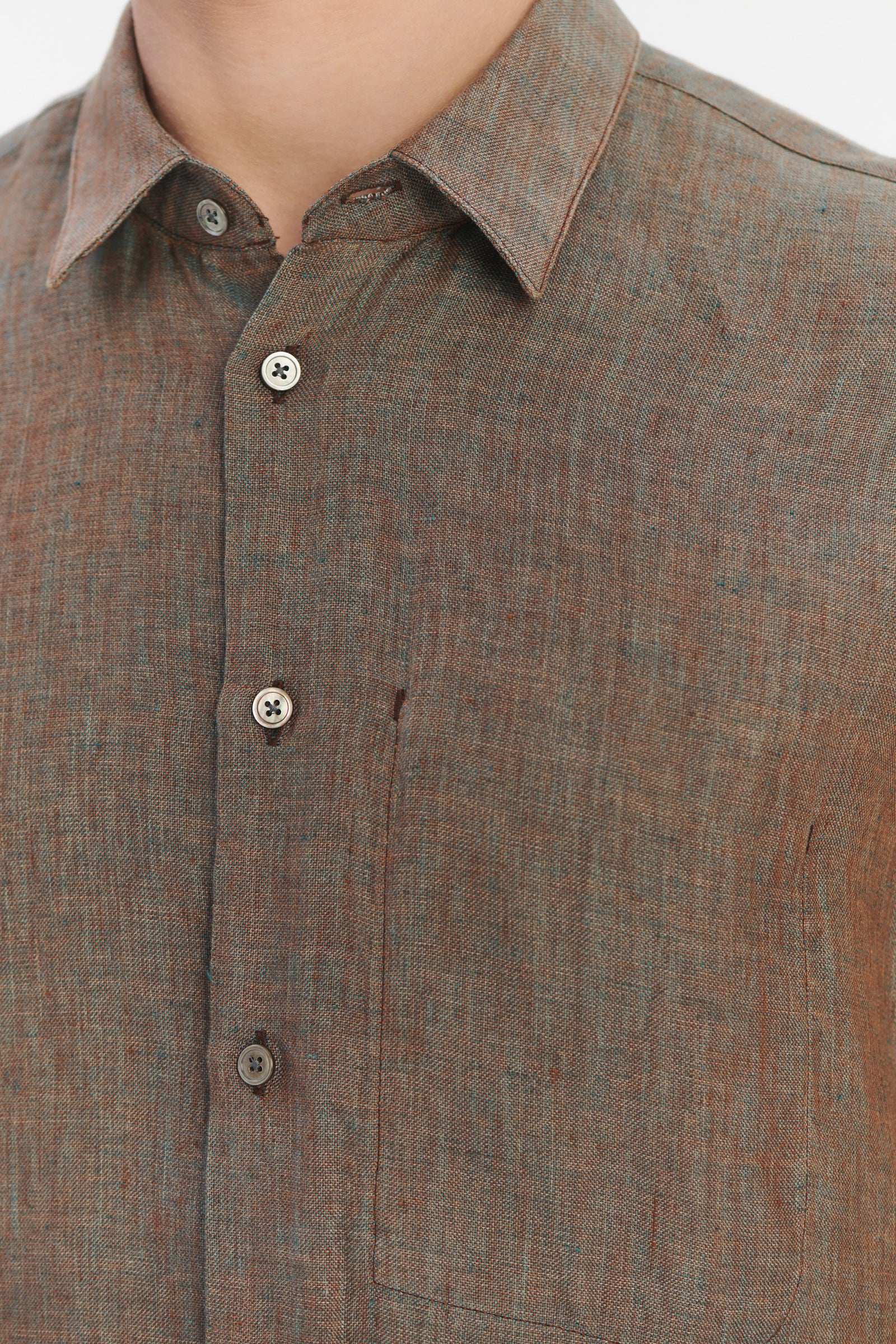 Feel Good Shirt in a Brown Changeant Italian Linen