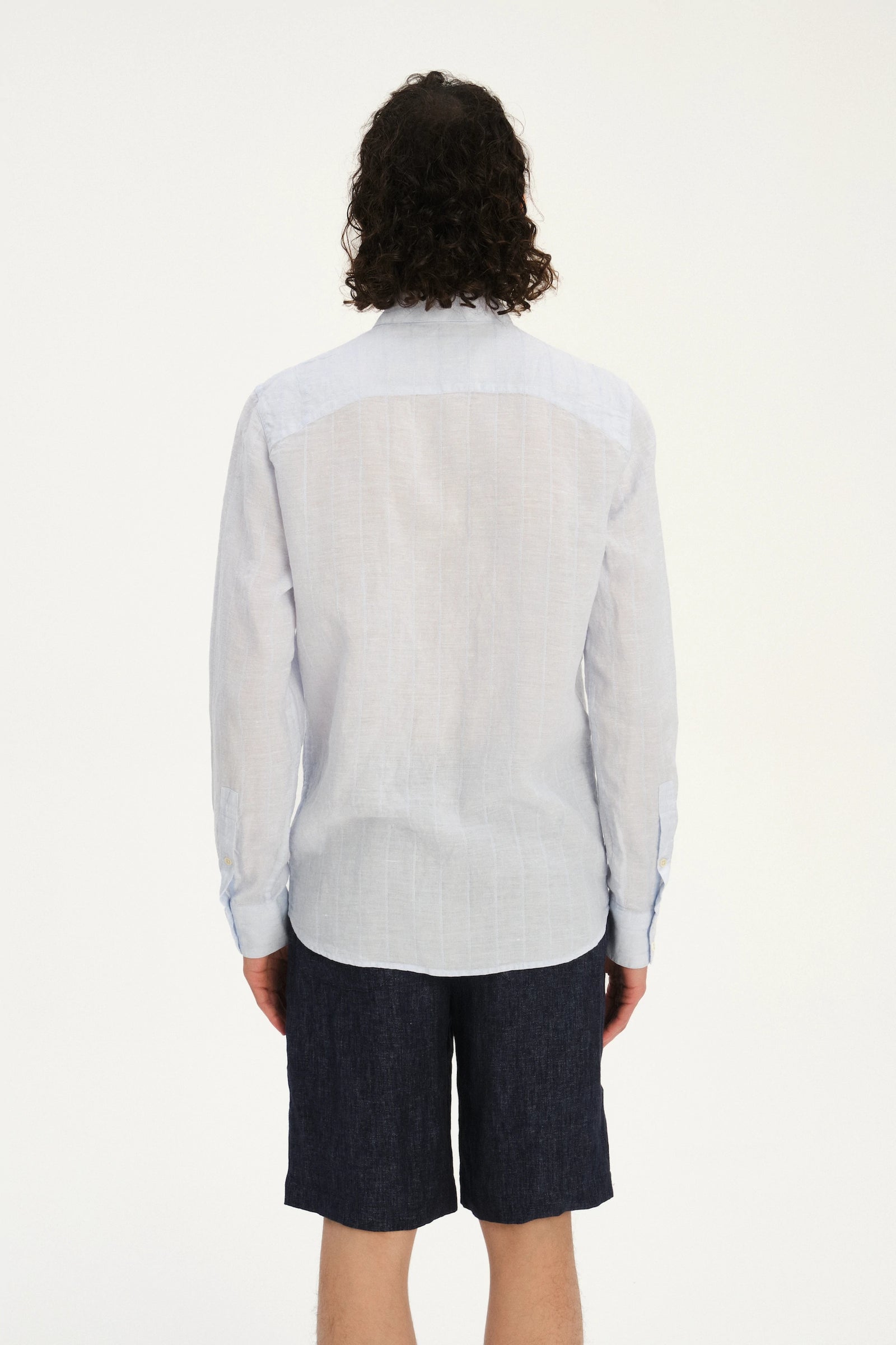 Feel Good Shirt in a Subtle Dobby Striped Blue Italian Linen