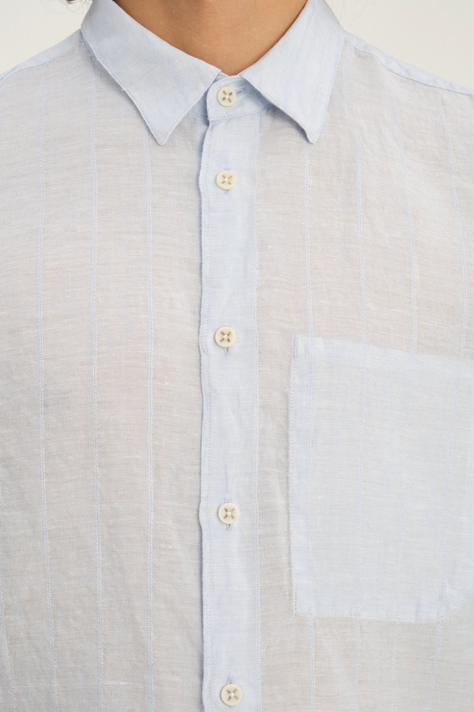 Feel Good Shirt in a Subtle Dobby Striped Blue Italian Linen
