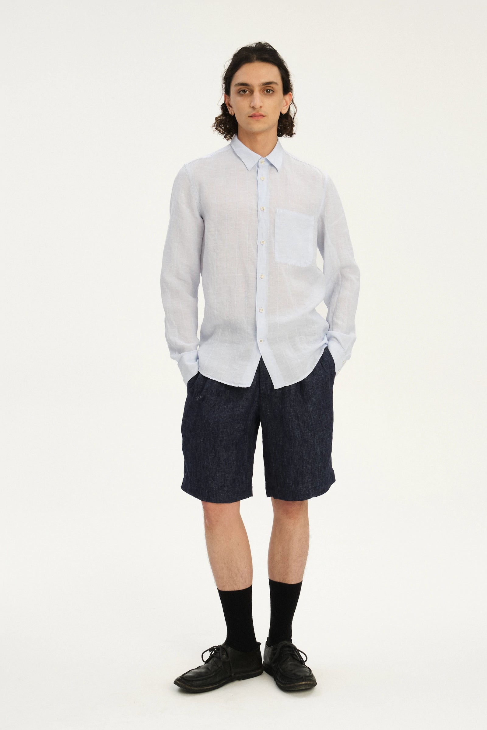 Feel Good Shirt in a Subtle Dobby Striped Blue Italian Linen