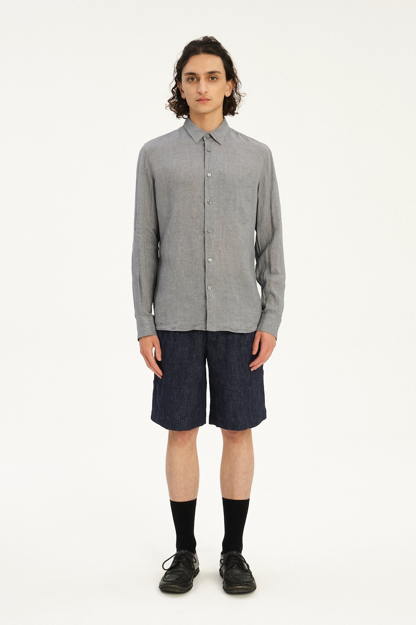 Feel Good Shirt in a Chalk Grey Pure Italian Linen