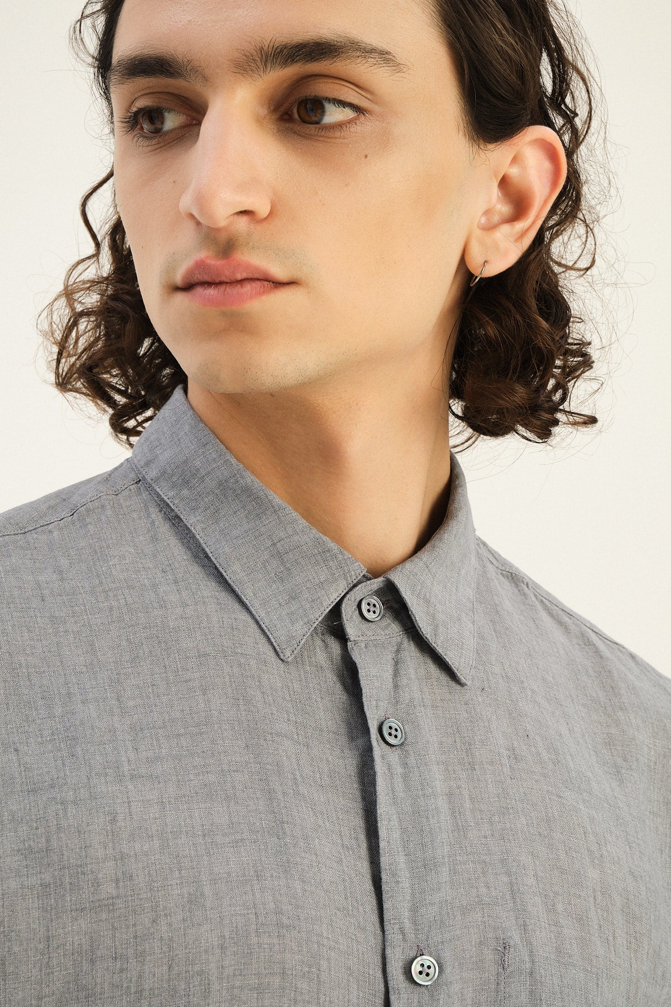 Feel Good Shirt in a Chalk Grey Pure Italian Linen