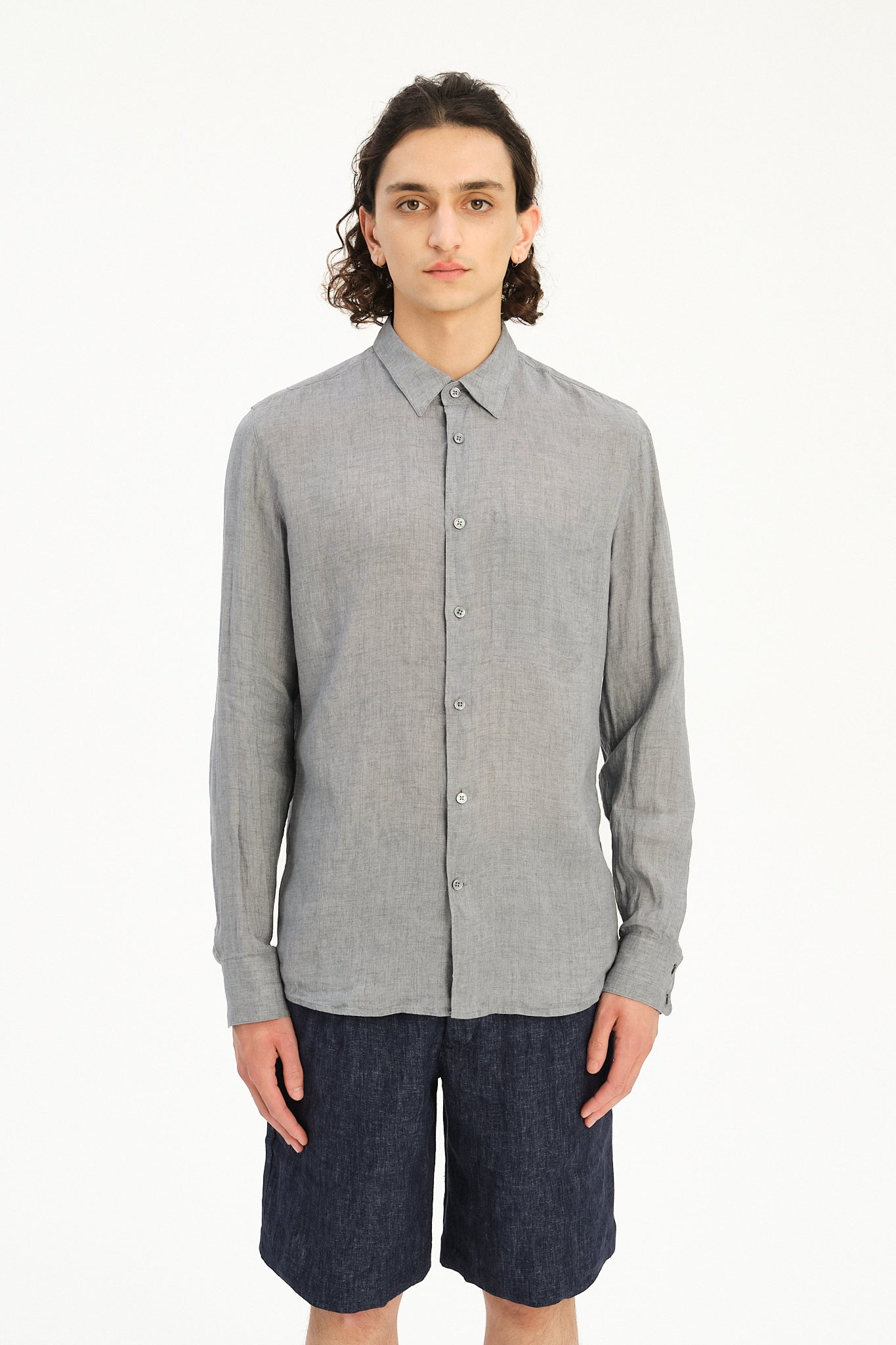 Feel Good Shirt in a Chalk Grey Pure Italian Linen