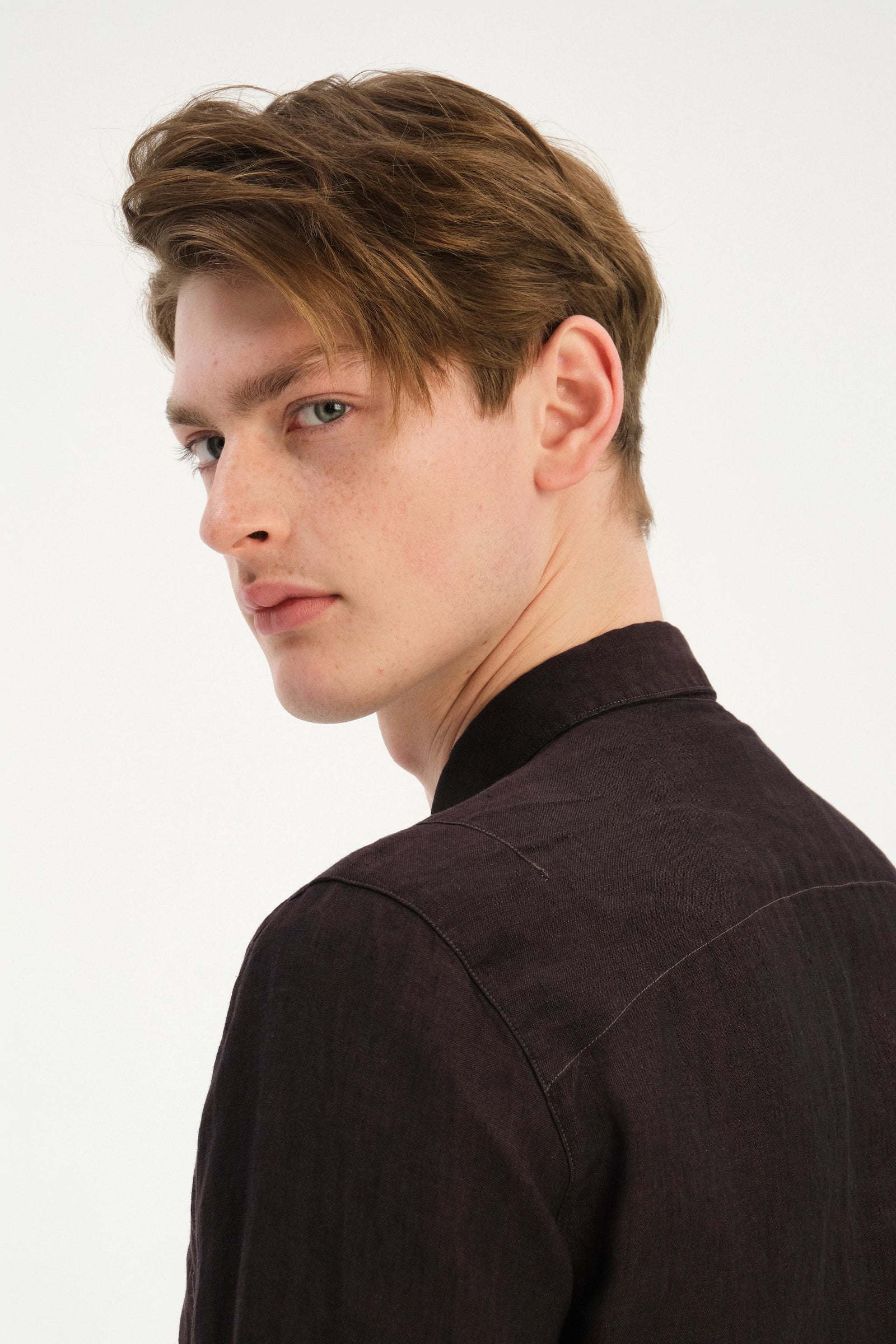 Feel Good Shirt in a Deep Chocolate Brown Italian Linen