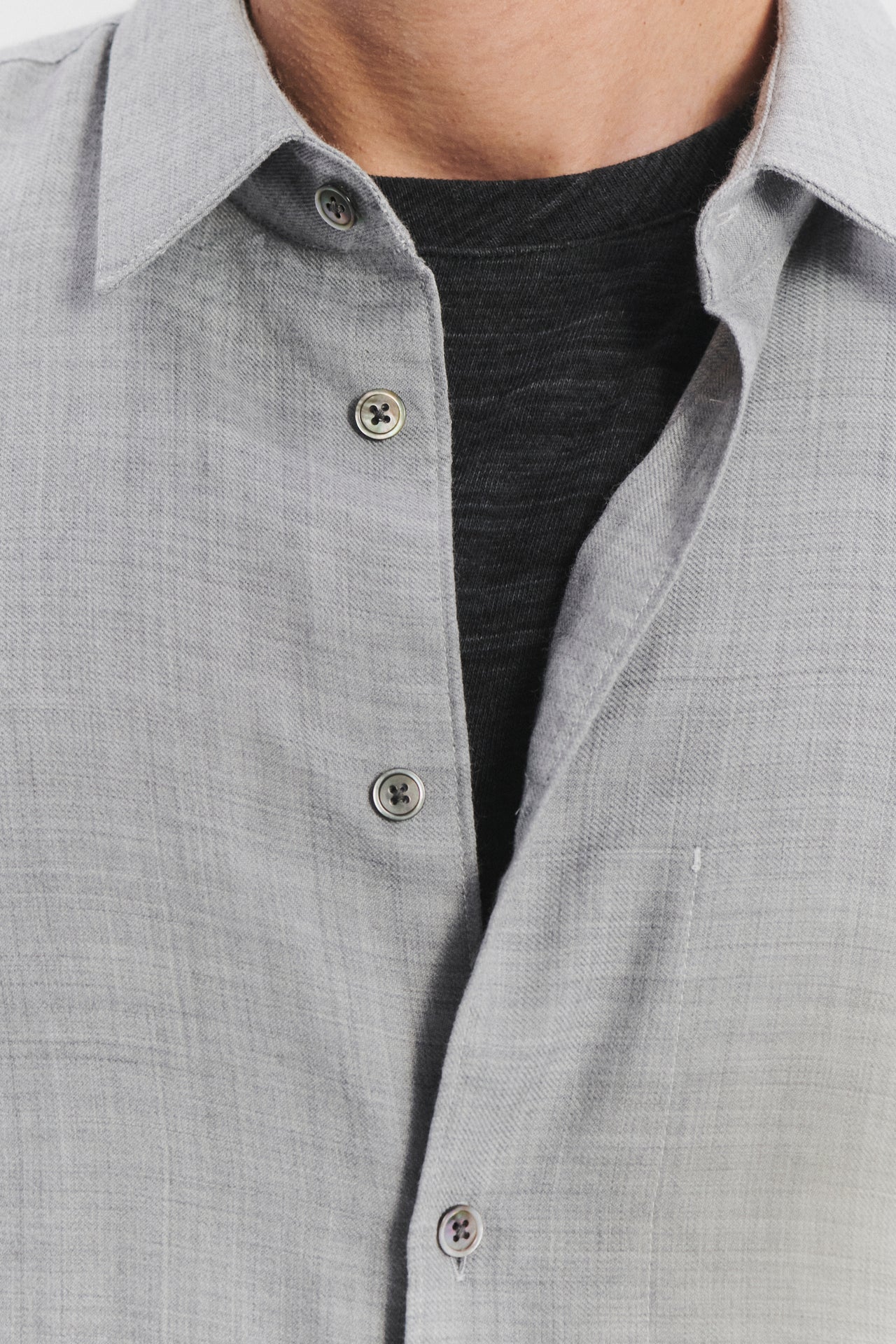 Feel Good Shirt in a Grey Finest Mix of Italian Cotton and Virgin Wool