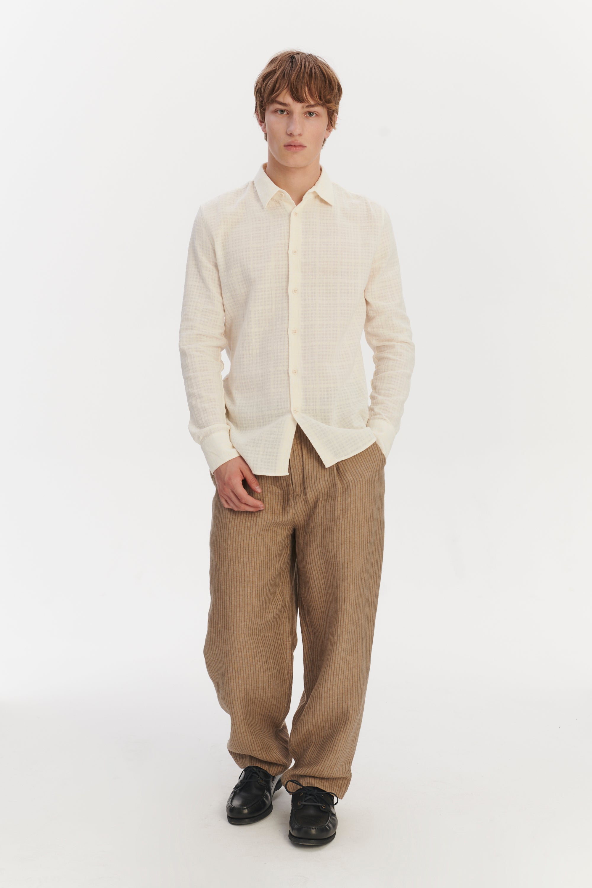 Feel Good Shirt in an Off White Structural Portuguese Cotton