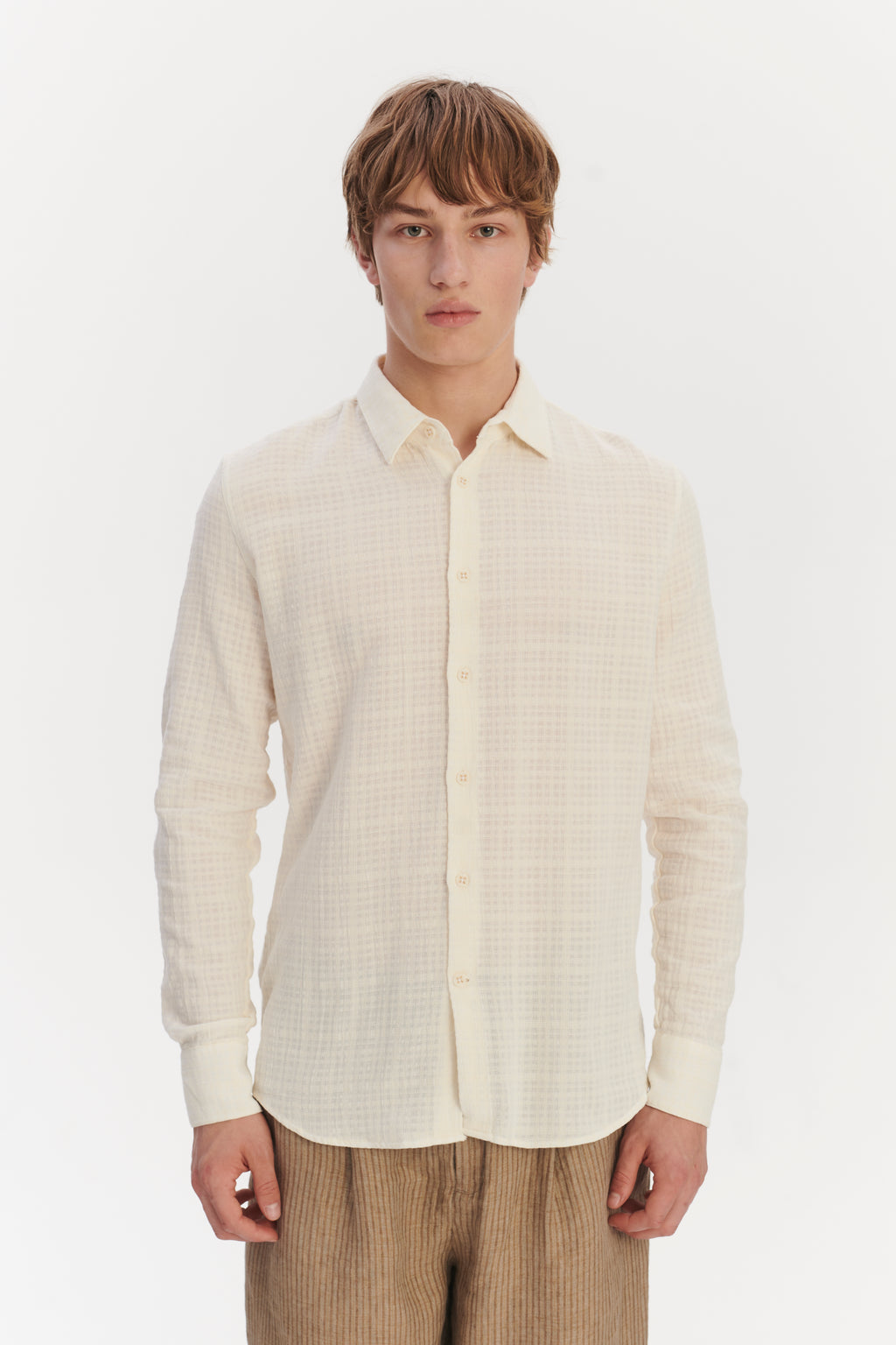 Feel Good Shirt in an Off White Structural Portuguese Cotton