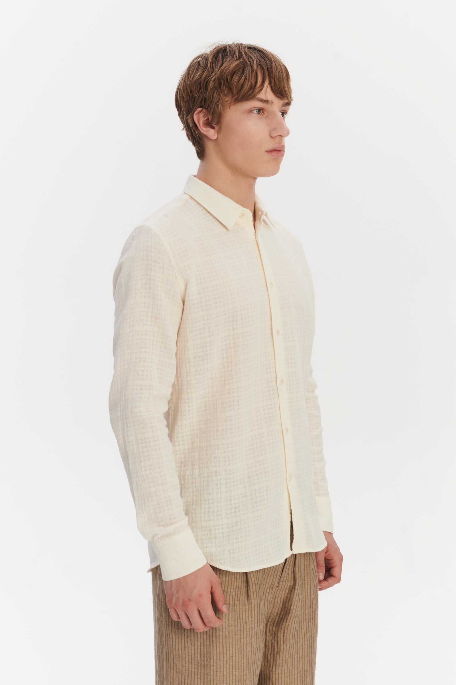 Feel Good Shirt in an Off White Portuguese Cotton