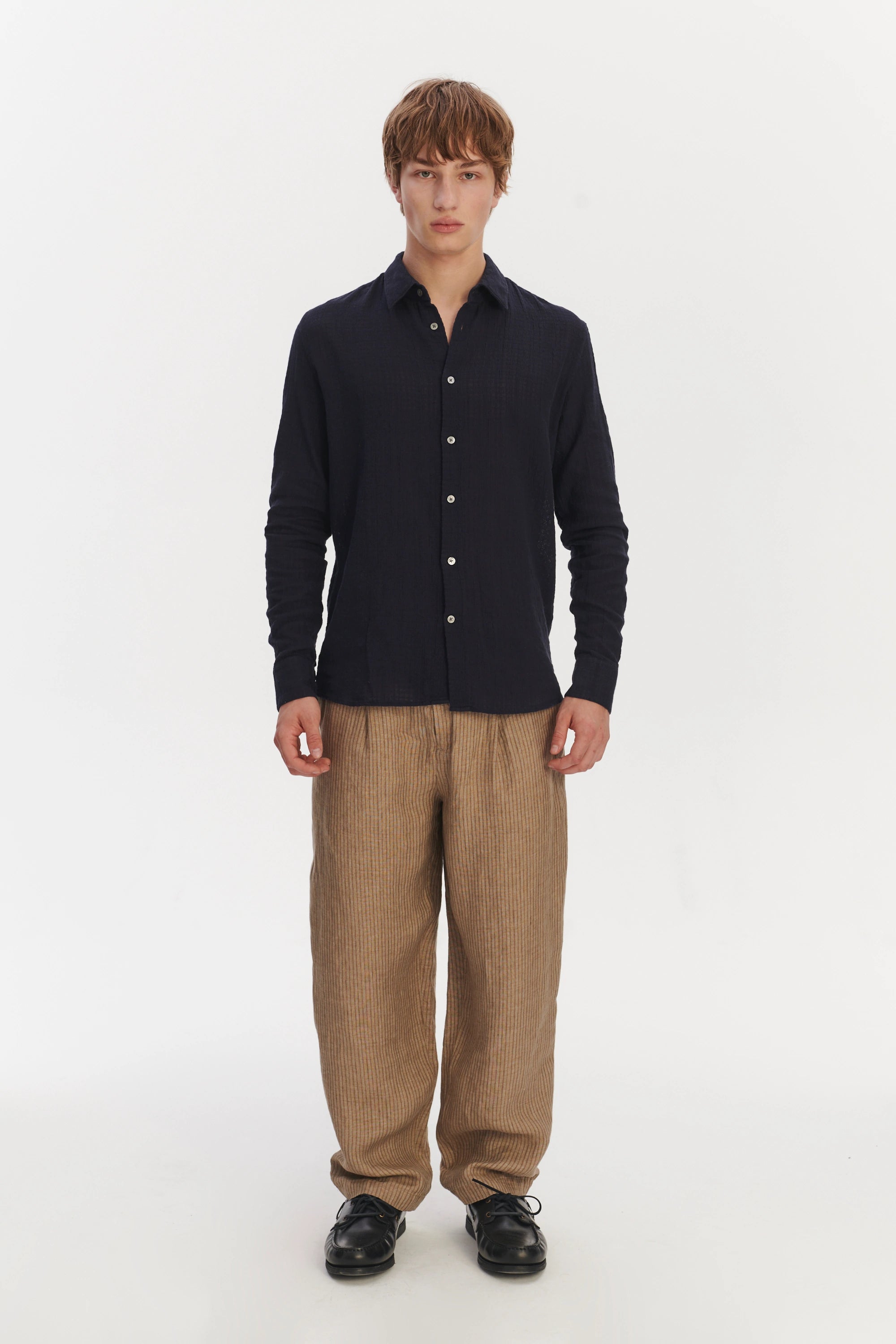 Feel Good Shirt in a Dark Navy Airy Structural Portuguese Cotton
