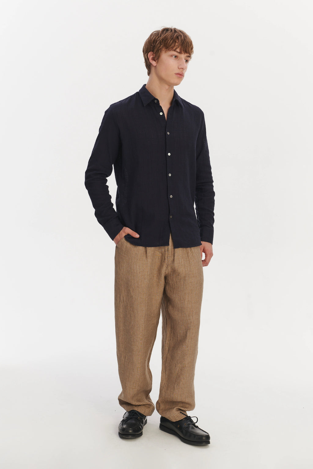 Feel Good Shirt in a Dark Navy Airy Structural Portuguese Cotton
