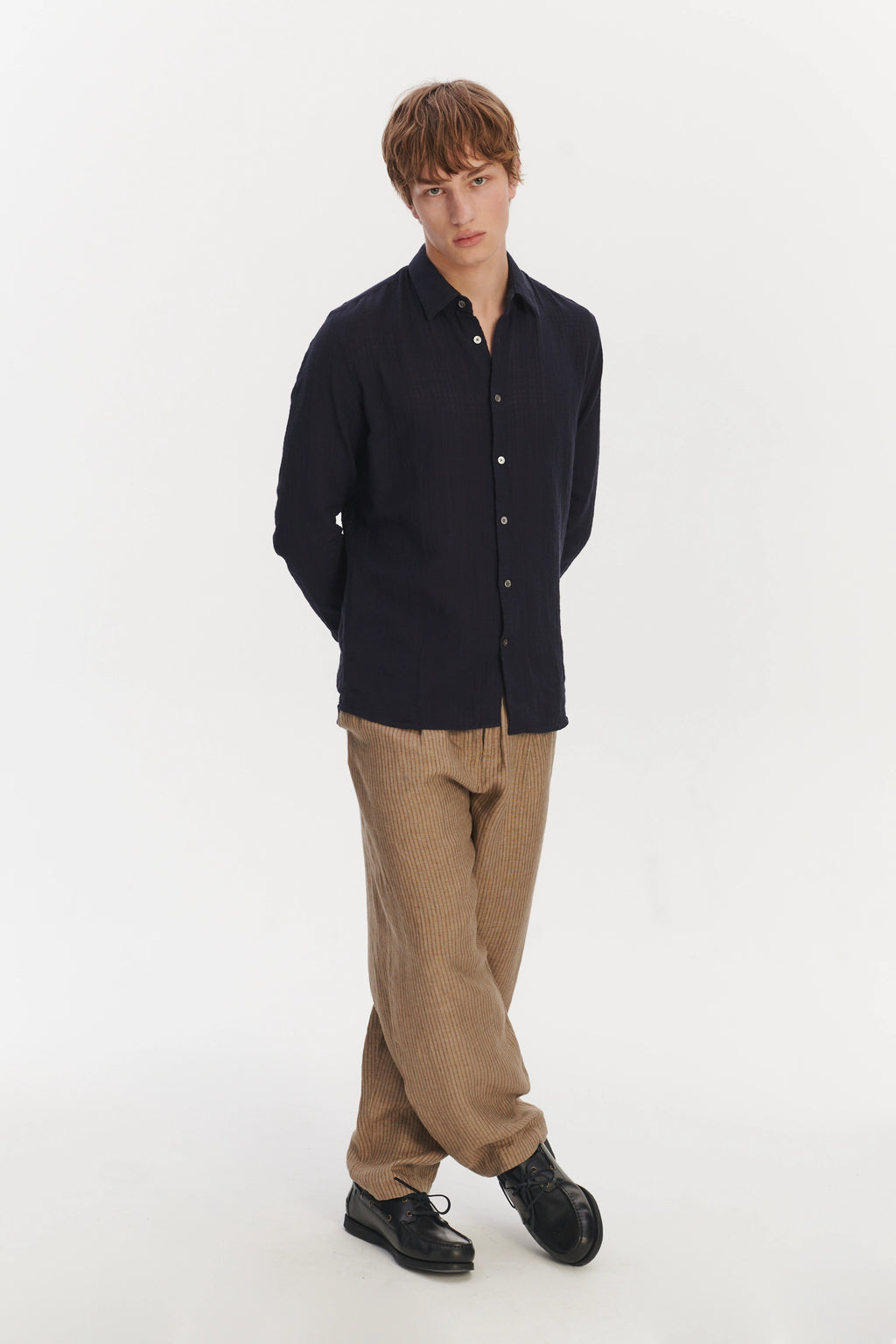 Feel Good Shirt in a Dark Navy Airy Structural Portuguese Cotton