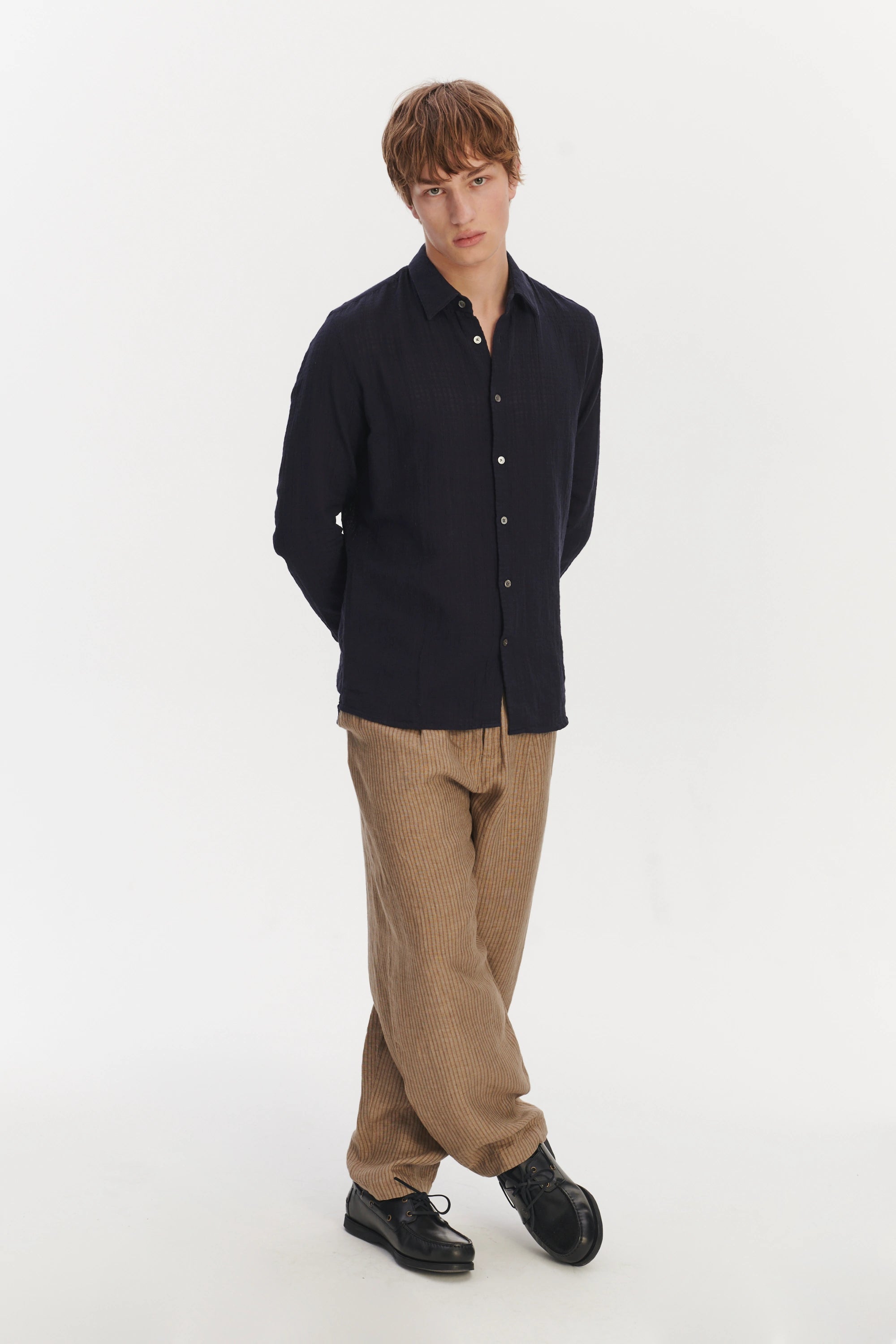 Feel Good Shirt in a Dark Navy Airy Structural Portuguese Cotton