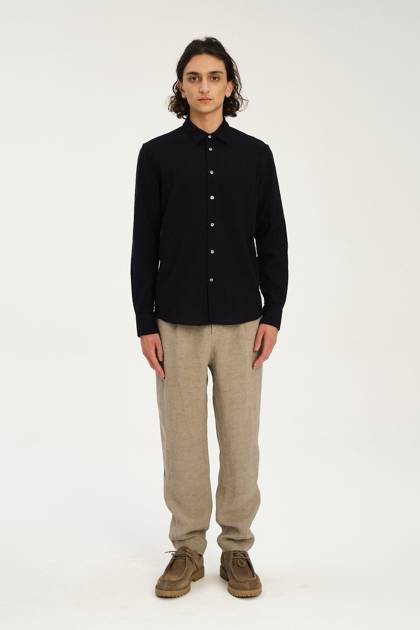 Feel Good Shirt in a Dark Navy Airy Structural Portuguese Cotton