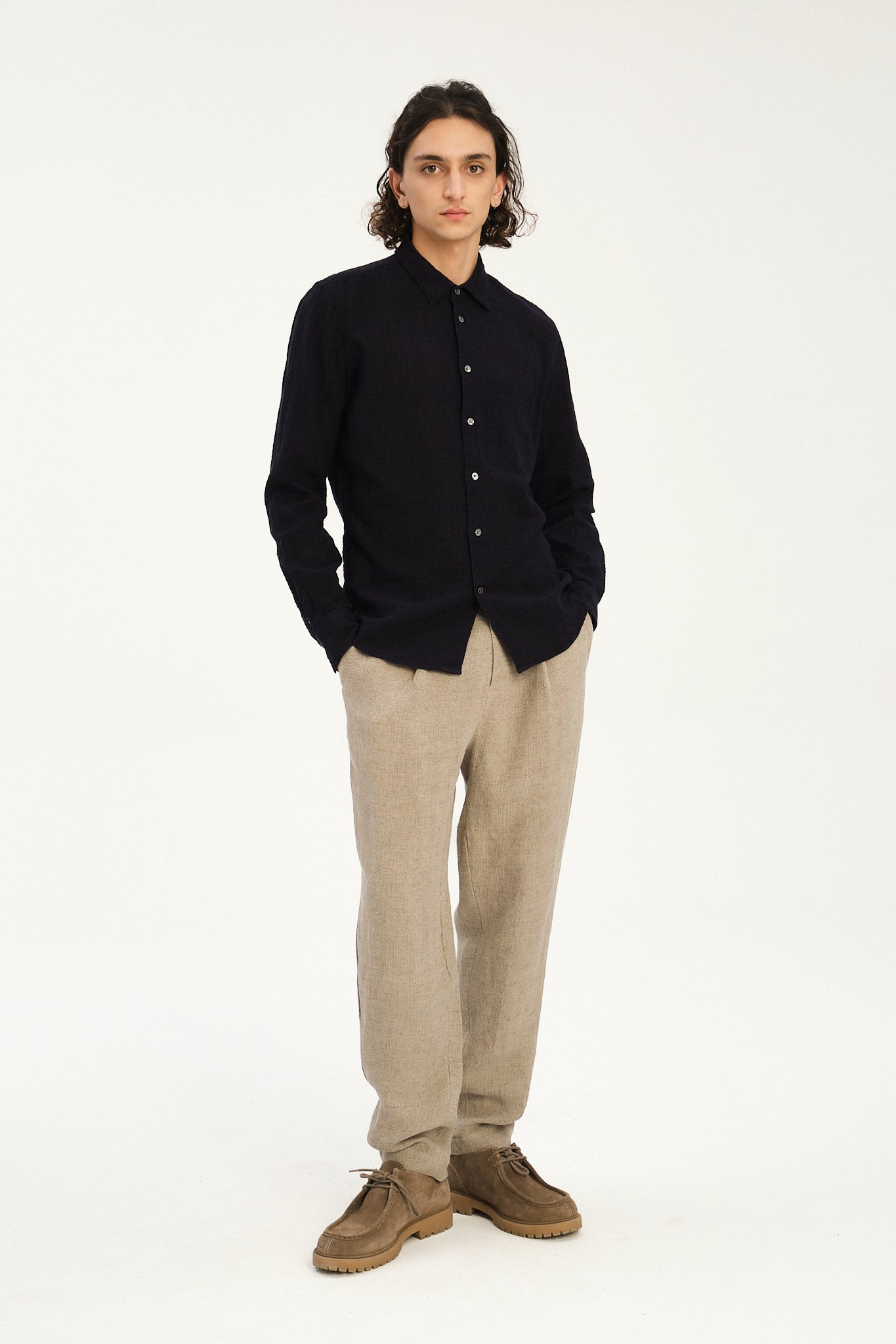 Feel Good Shirt in a Dark Navy Airy Structural Portuguese Cotton