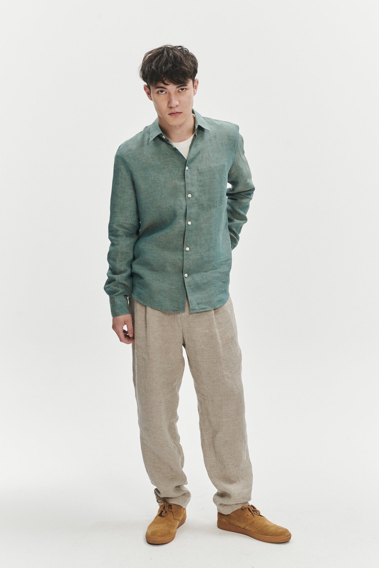 Feel Good Shirt in the Finest Green Delavé Portuguese Linen