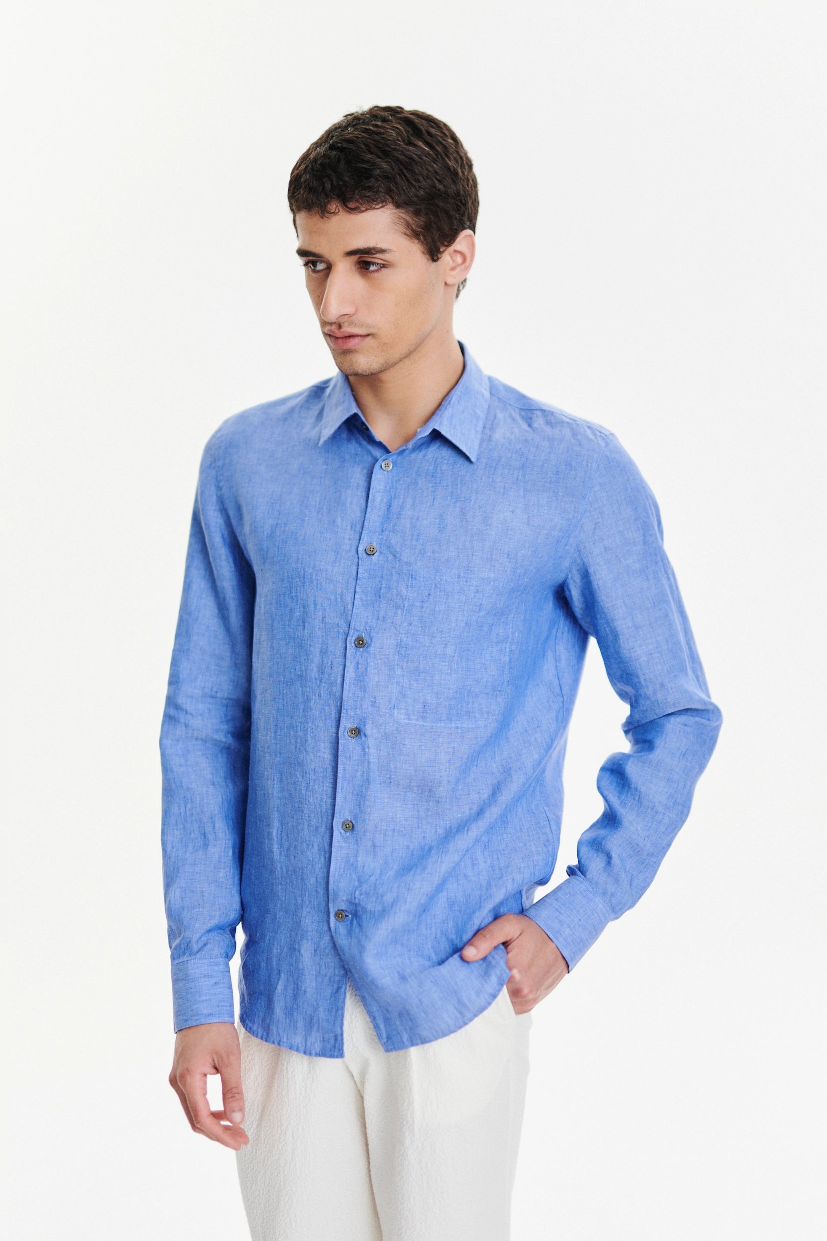 Feel Good Shirt in a Sardinian Blue Traceable Italian Linen