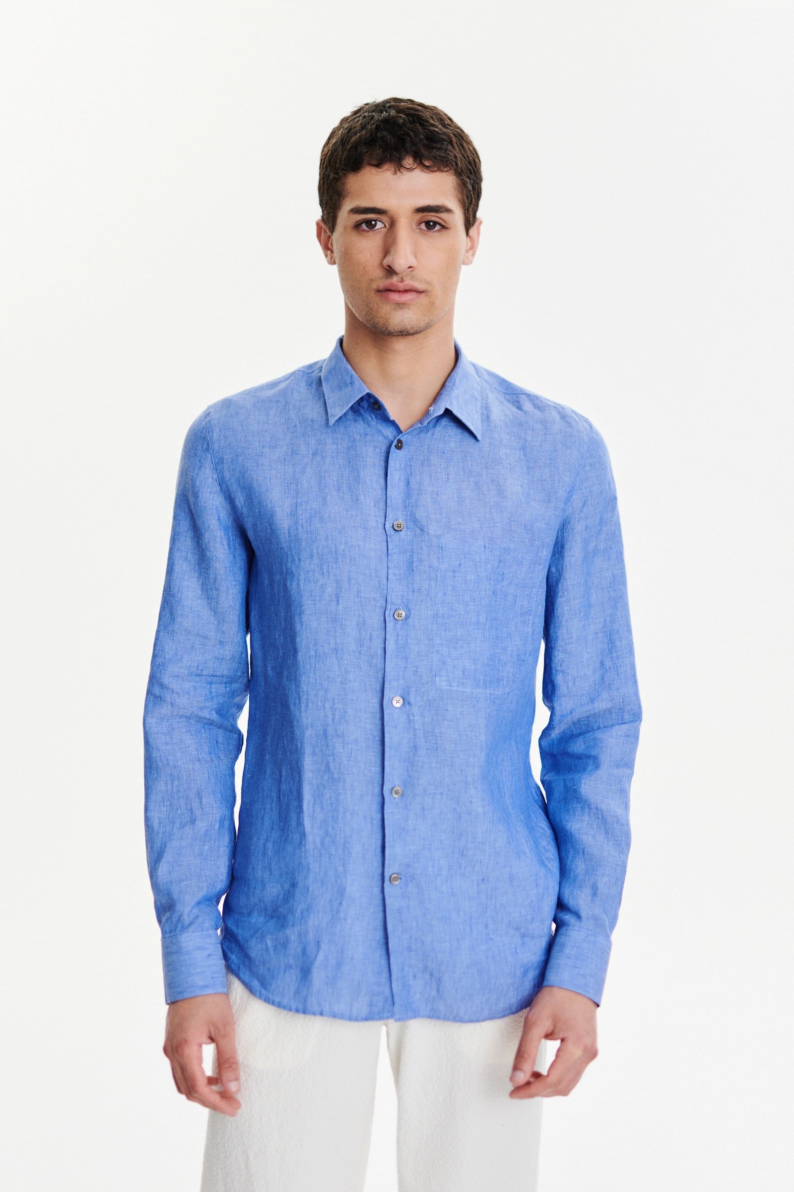 Feel Good Shirt in a Sardinian Blue Traceable Italian Linen