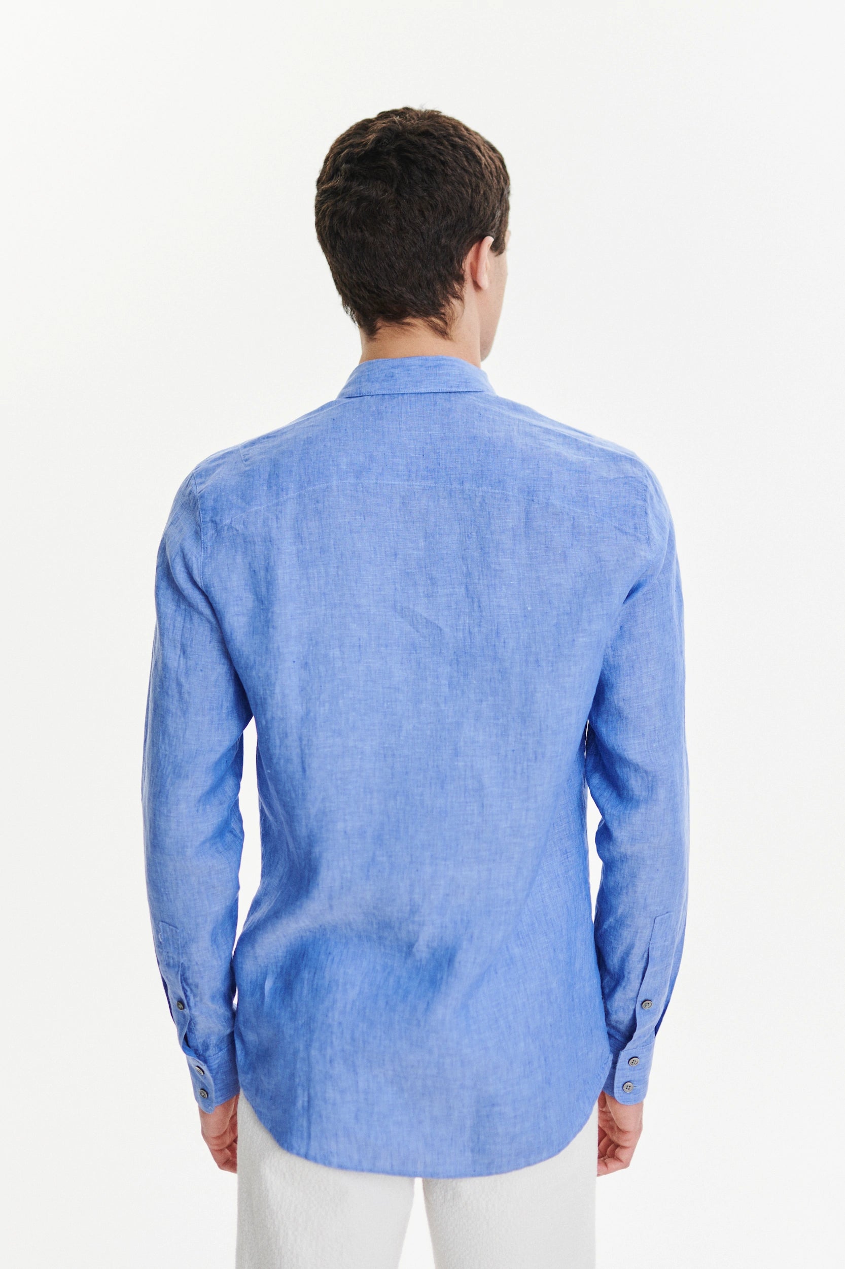 Feel Good Shirt in a Sardinian Blue Traceable Italian Linen