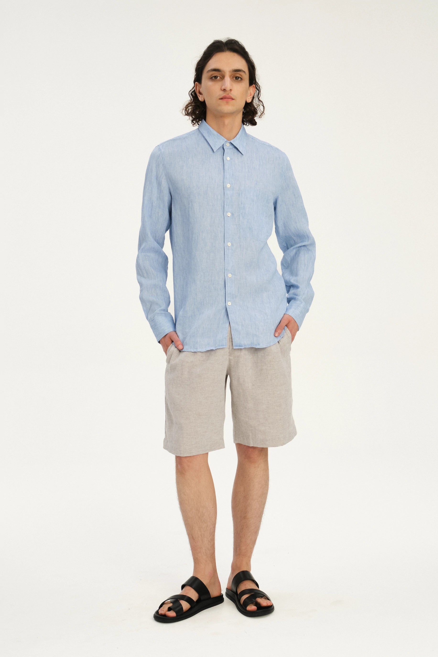 Feel Good Shirt in The Finest Airy Blue Italian Linen