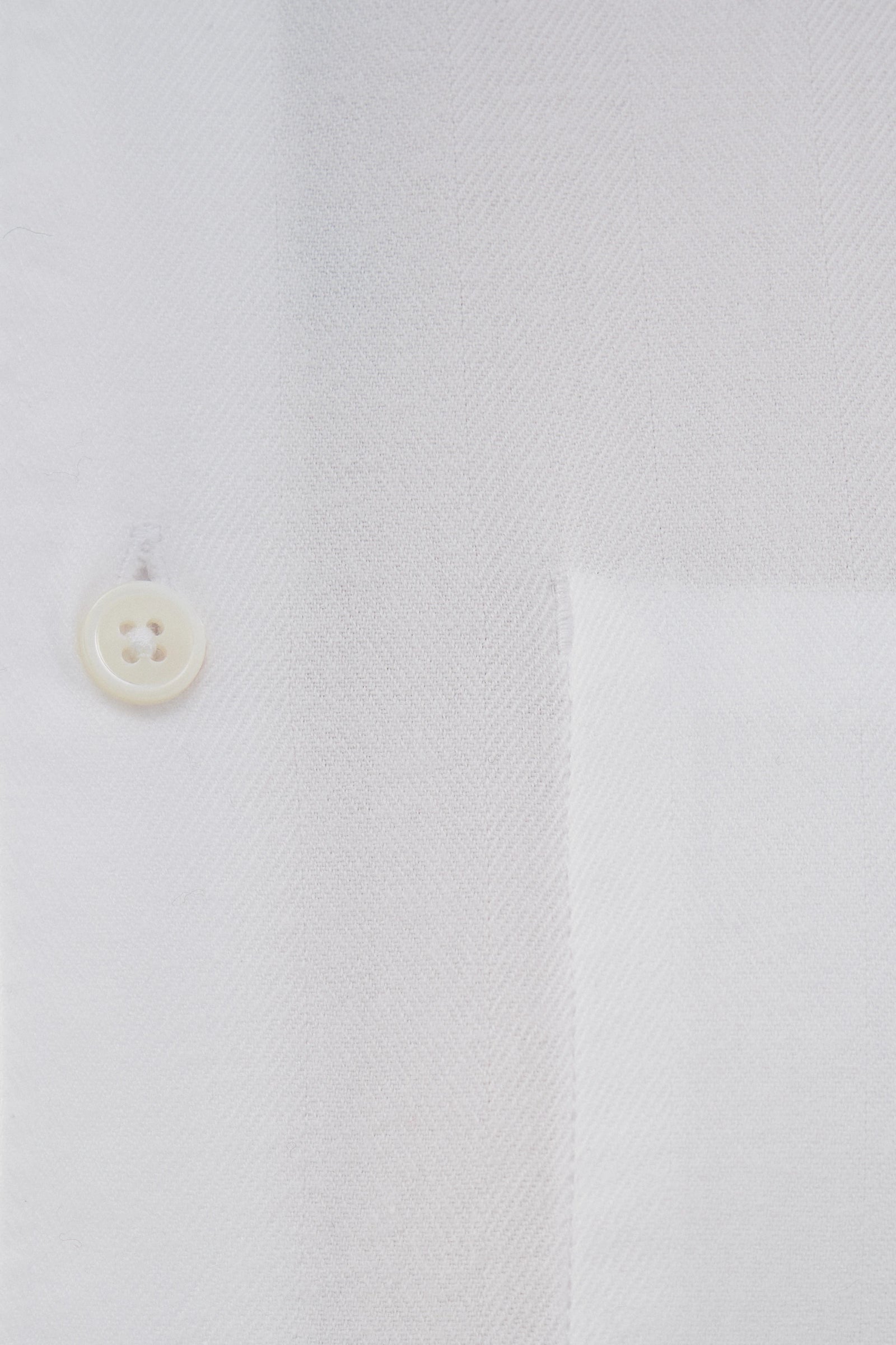 Feel Good Shirt in a White Very Soft Italian Lyocell and Cotton