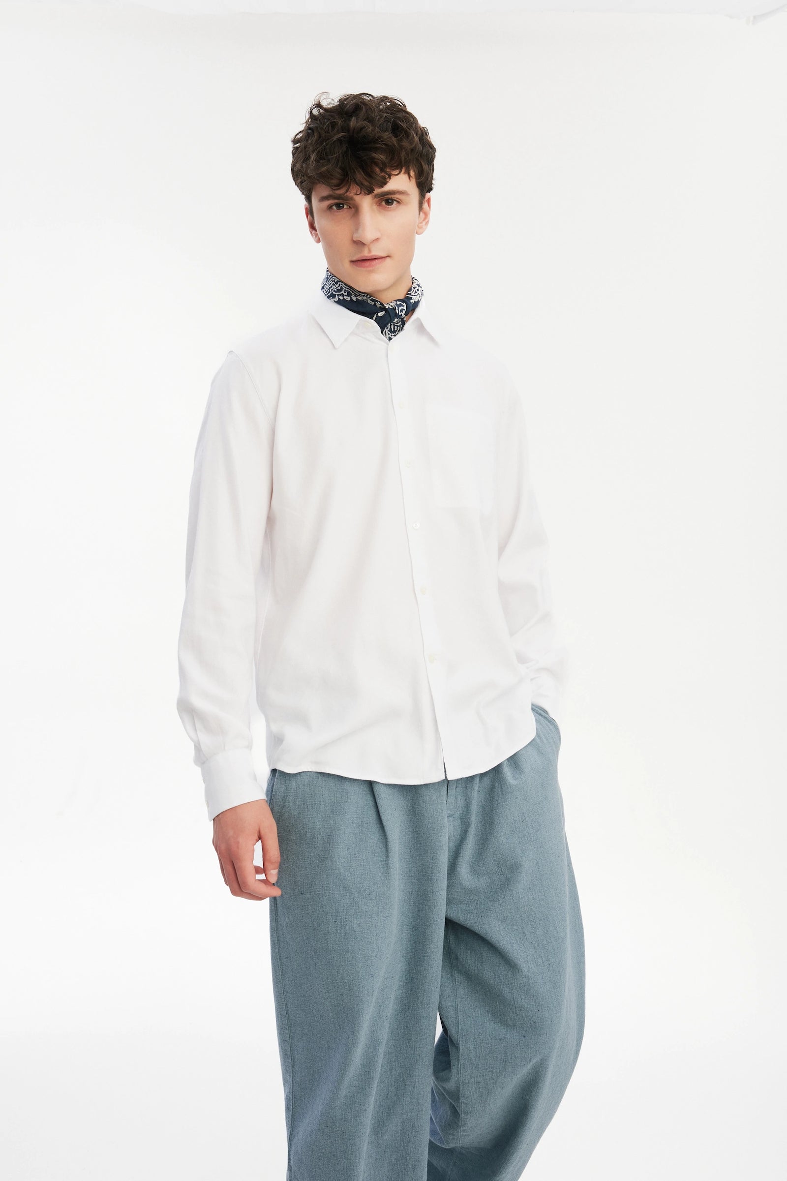 Feel Good Shirt in a White Very Soft Italian Lyocell and Cotton