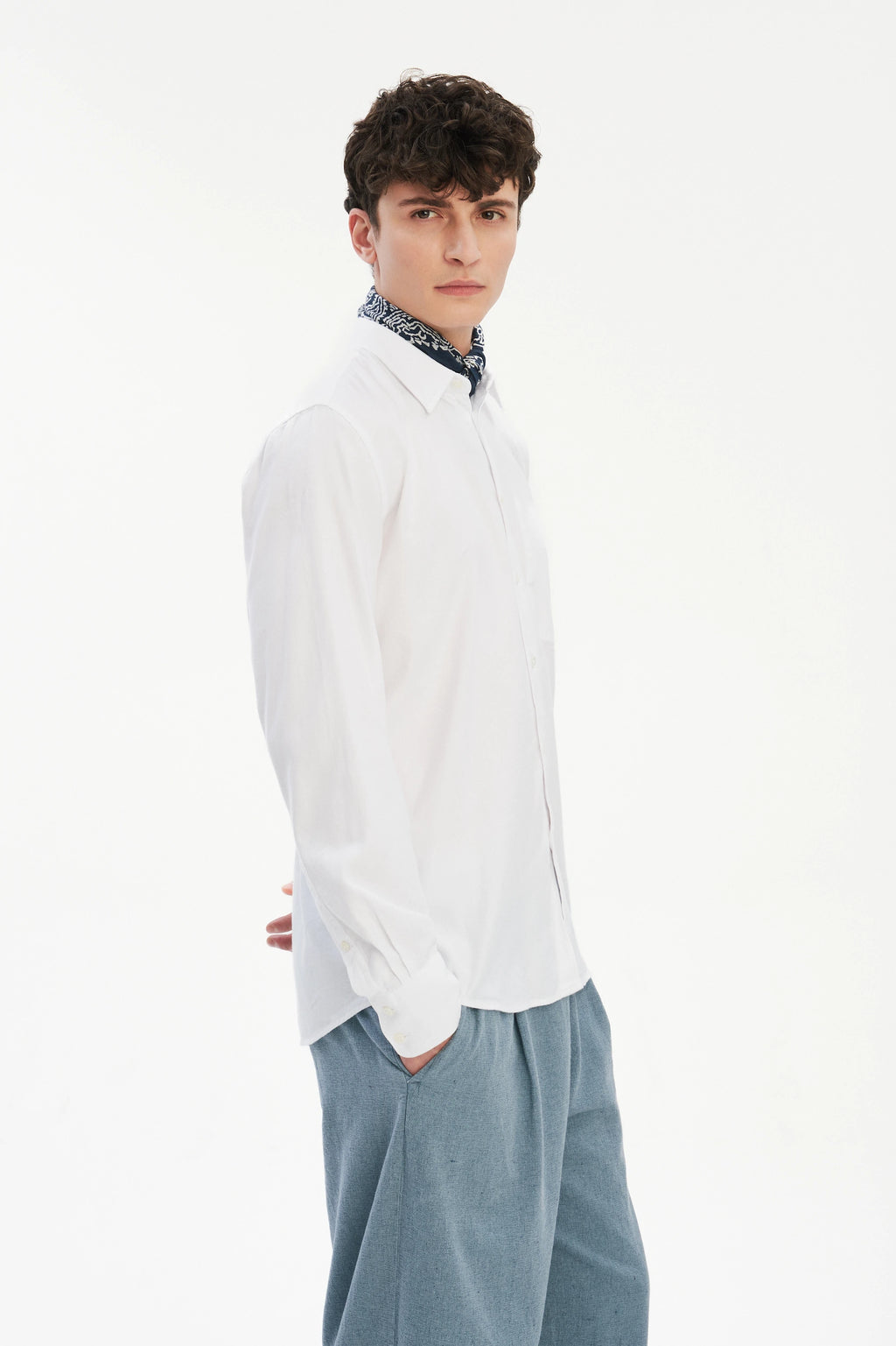 Feel Good Shirt in a White Very Soft Italian Lyocell and Cotton