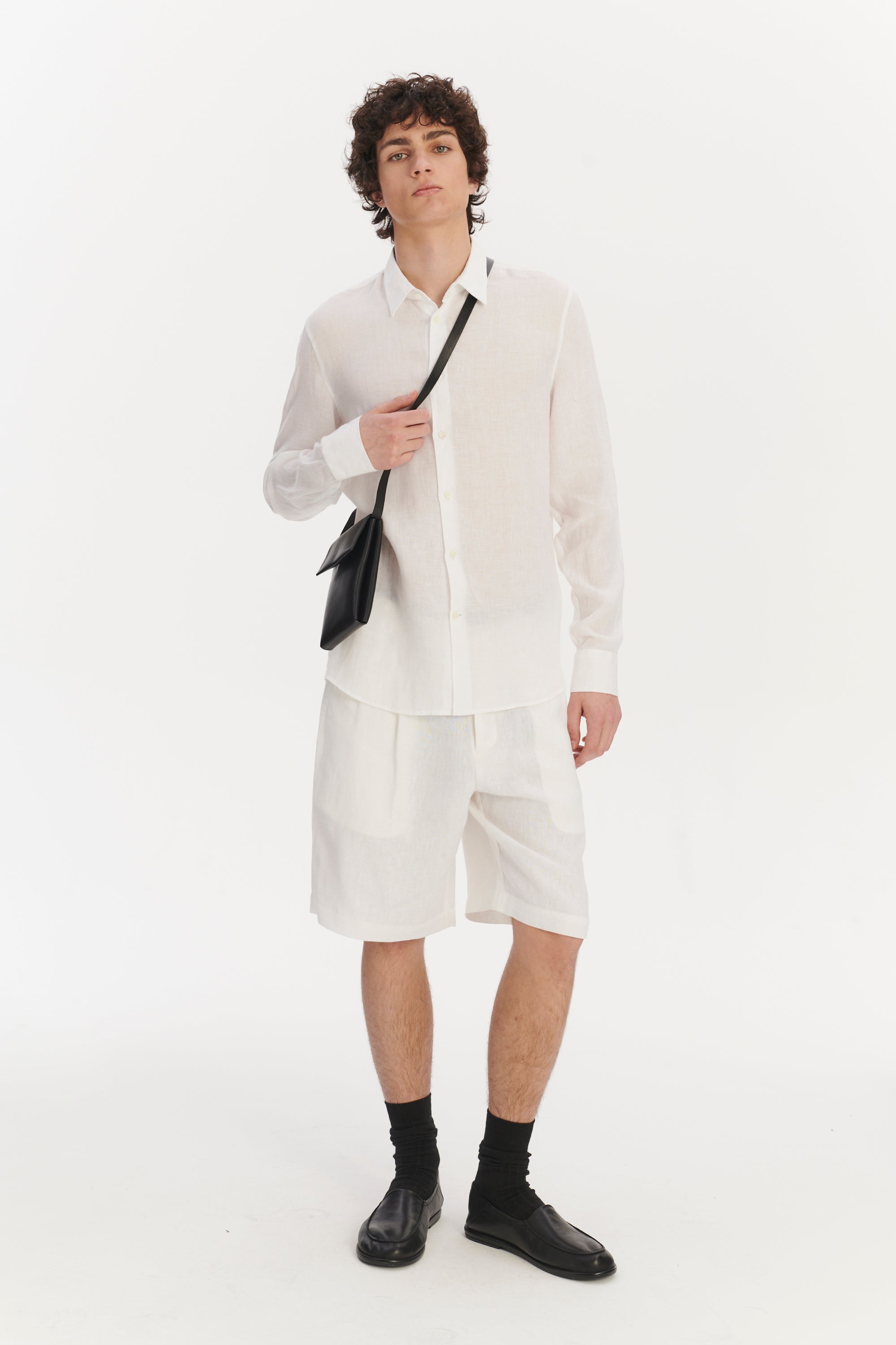 Feel Good Shirt in a Soft Pure White Airy Bohemian Linen