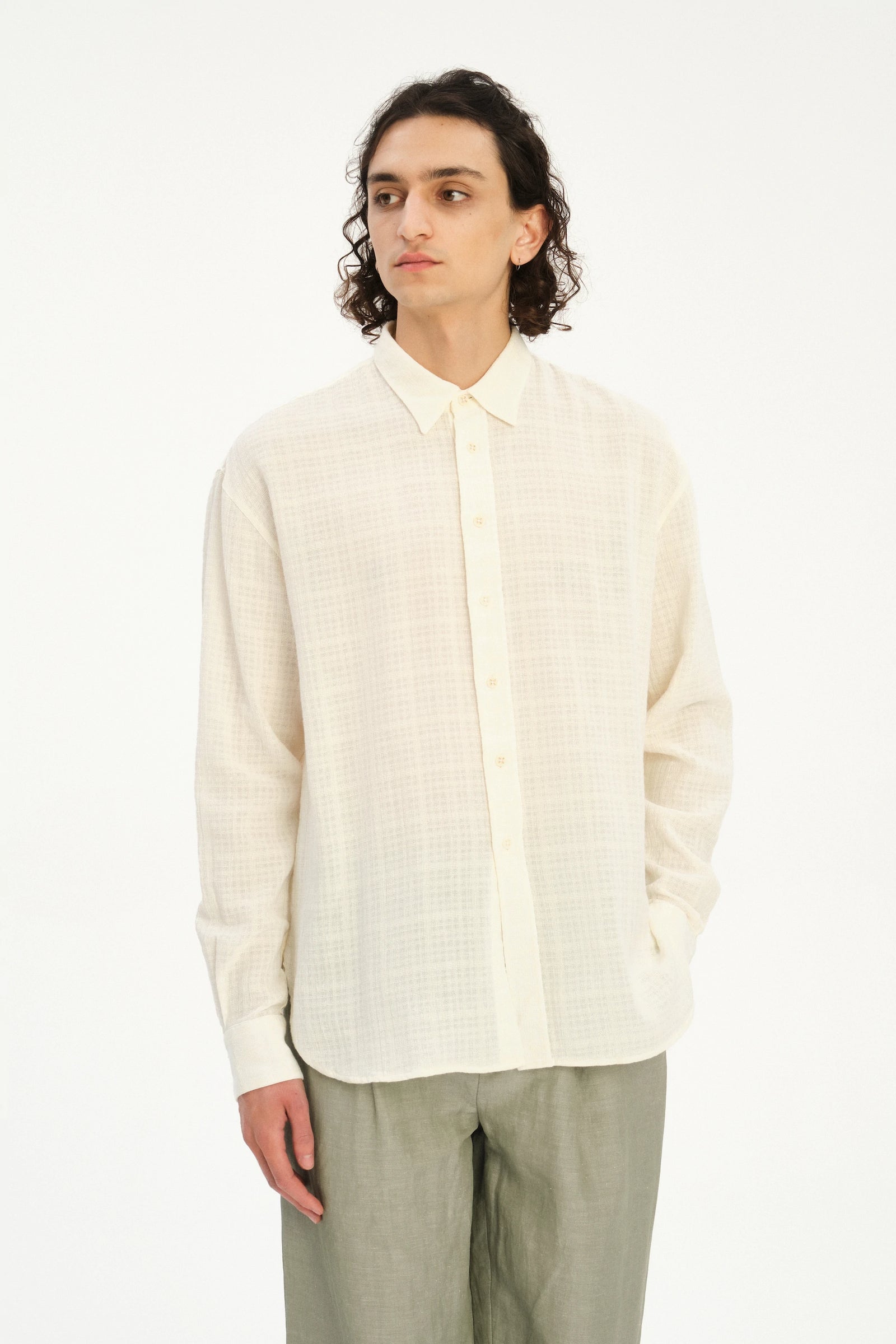 Oversized Delta Shirt in a Cream White Airy Portuguese Cotton