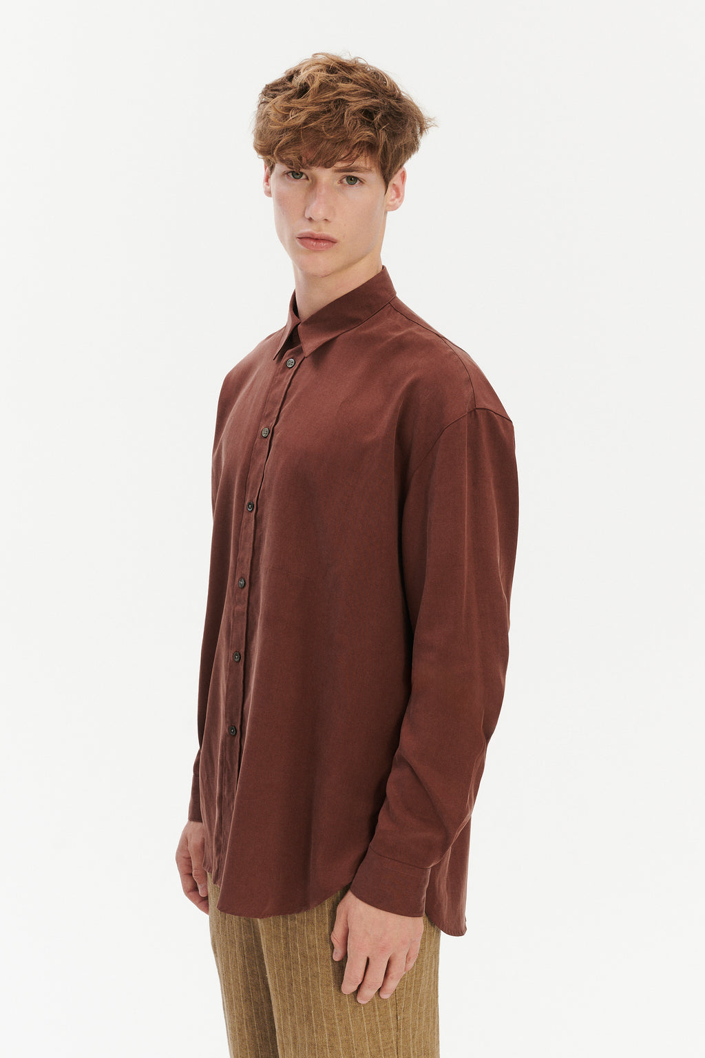Oversized Shirt in a Japanese Blend of Lyocell and Cotton in Brown