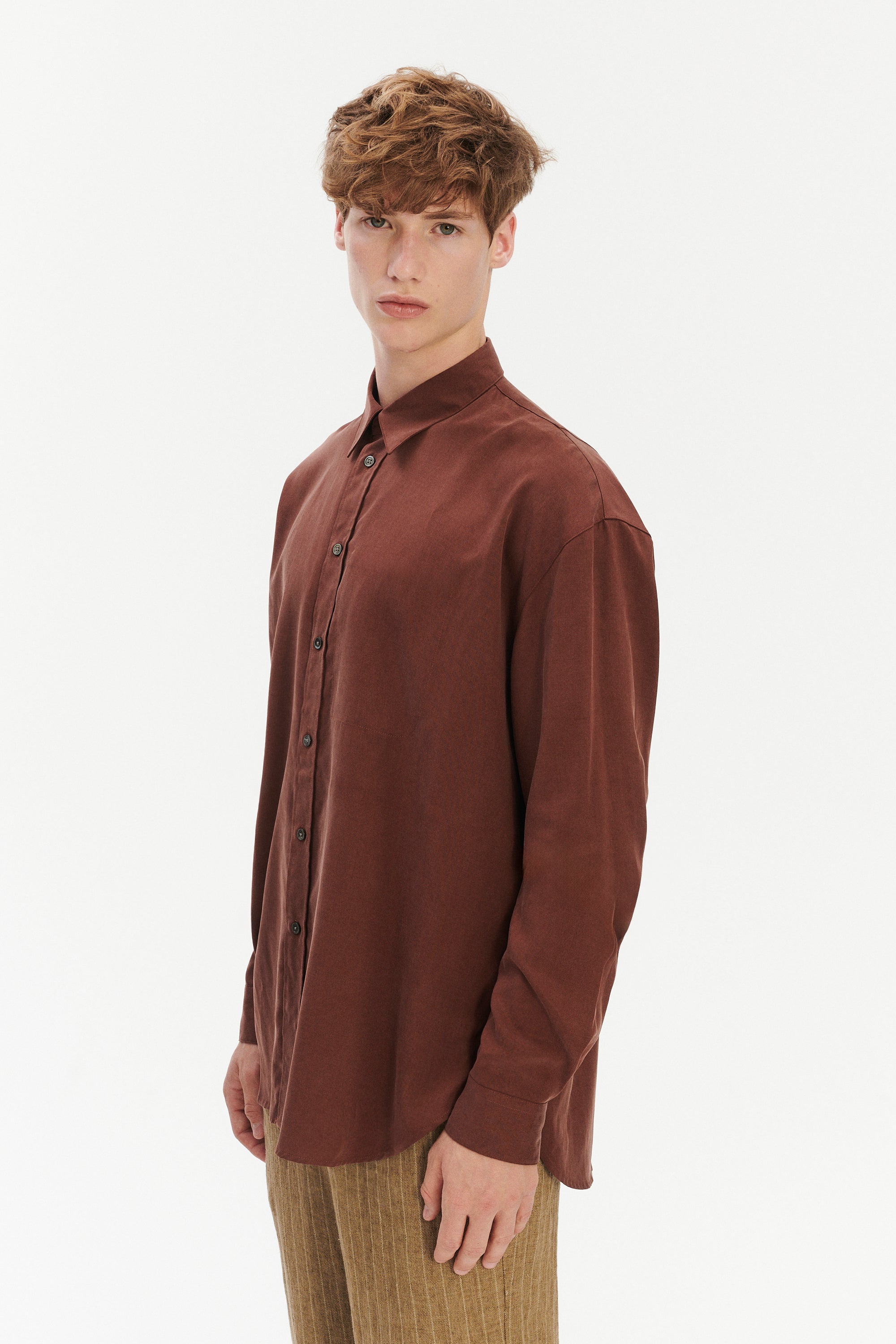 Oversized Shirt in a Japanese Blend of Lyocell and Cotton in Brown