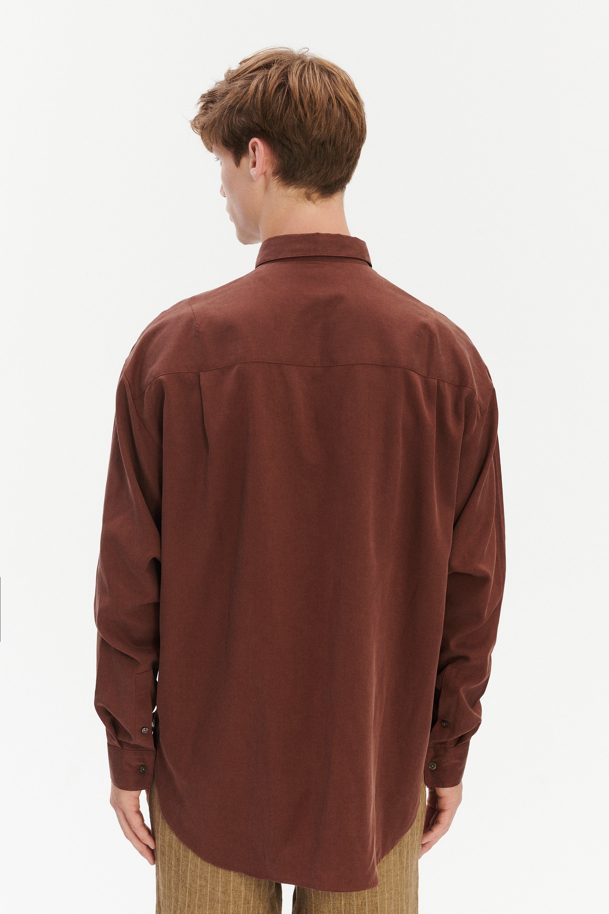 Oversized Shirt in a Japanese Blend of Lyocell and Cotton in Brown