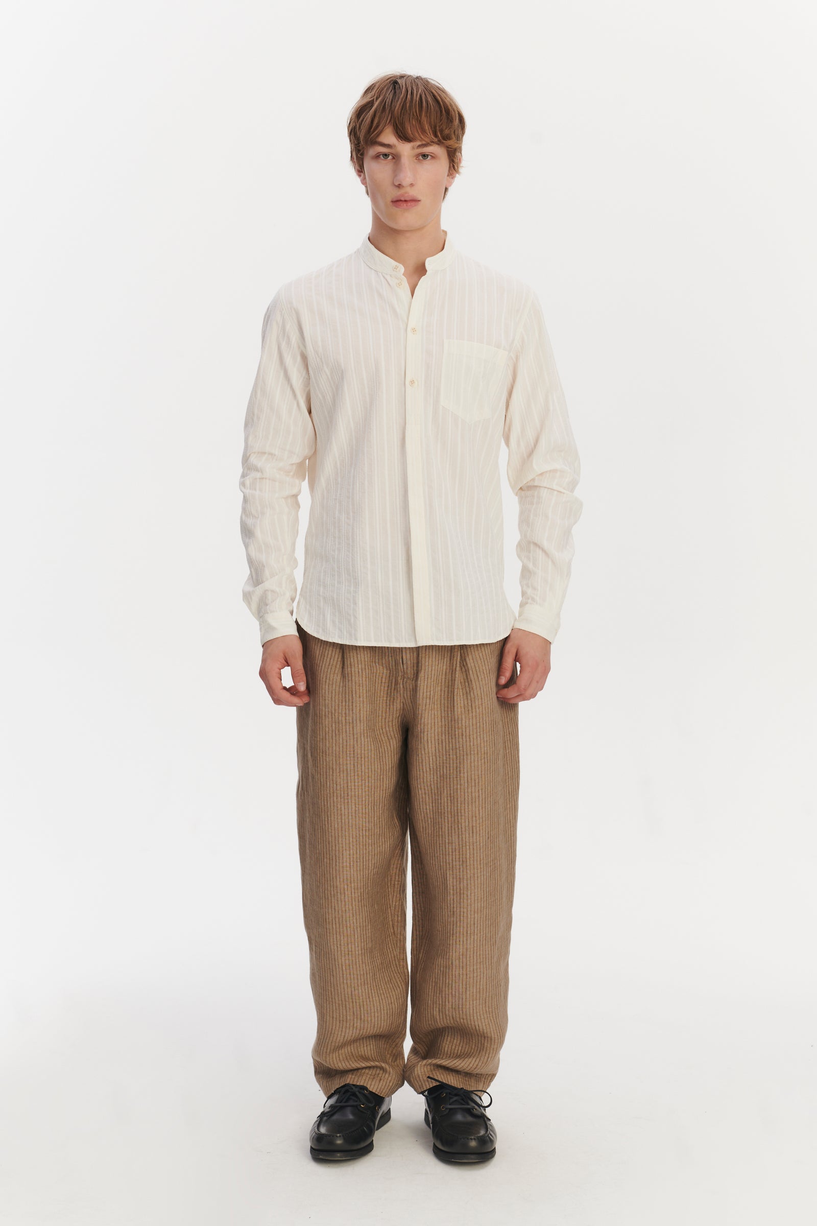 Zen Shirt in an Off-White Structural Tonal Striped Italian Cotton
