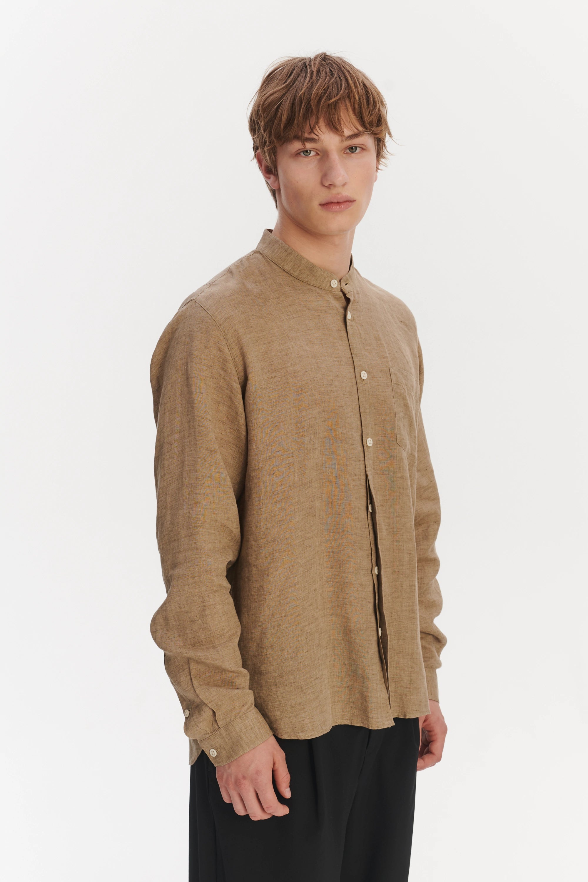 Zen Grandad Collar Shirt in a Khaki Portuguese Linen