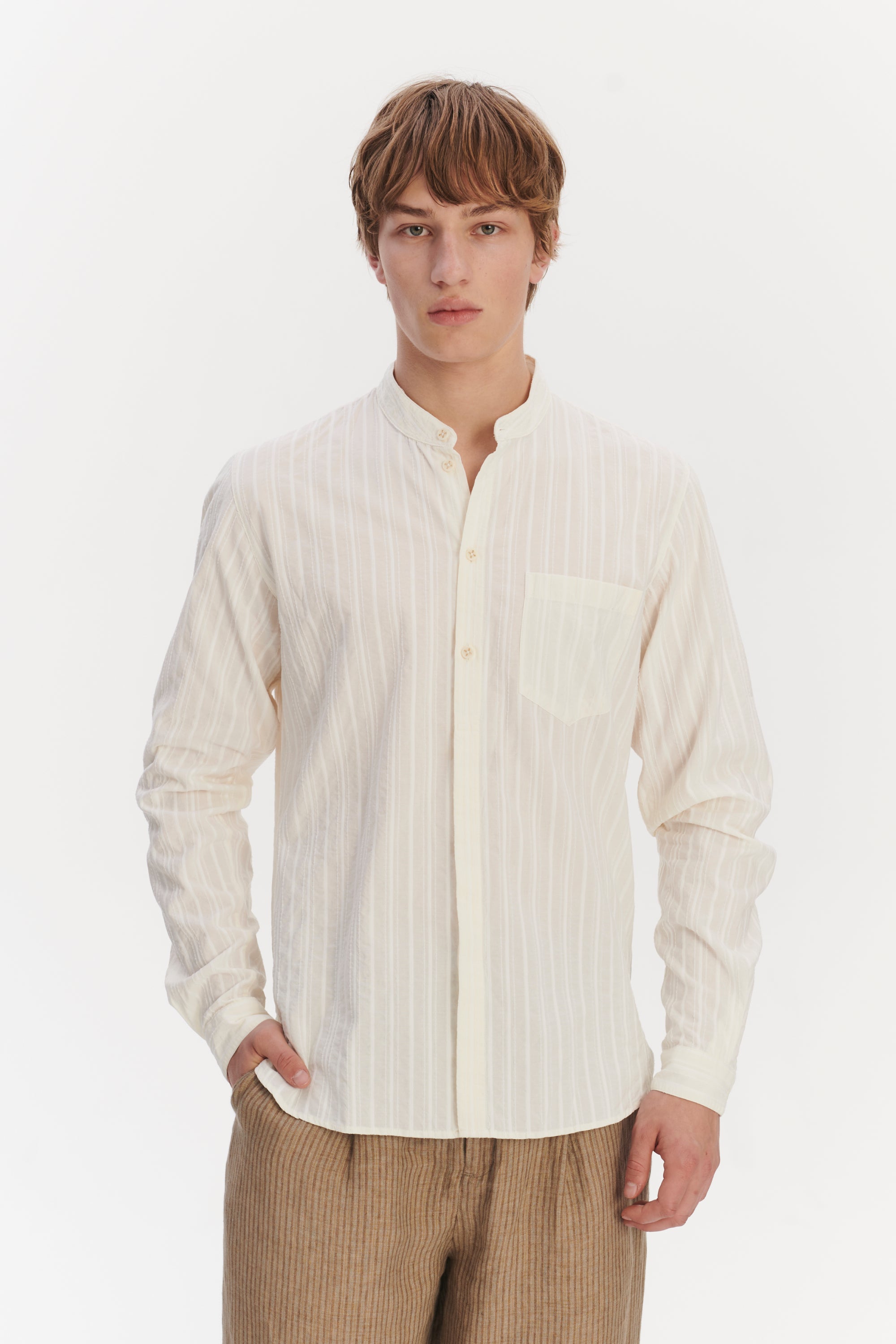 Zen Shirt in an Off-White Structural Tonal Striped Italian Cotton