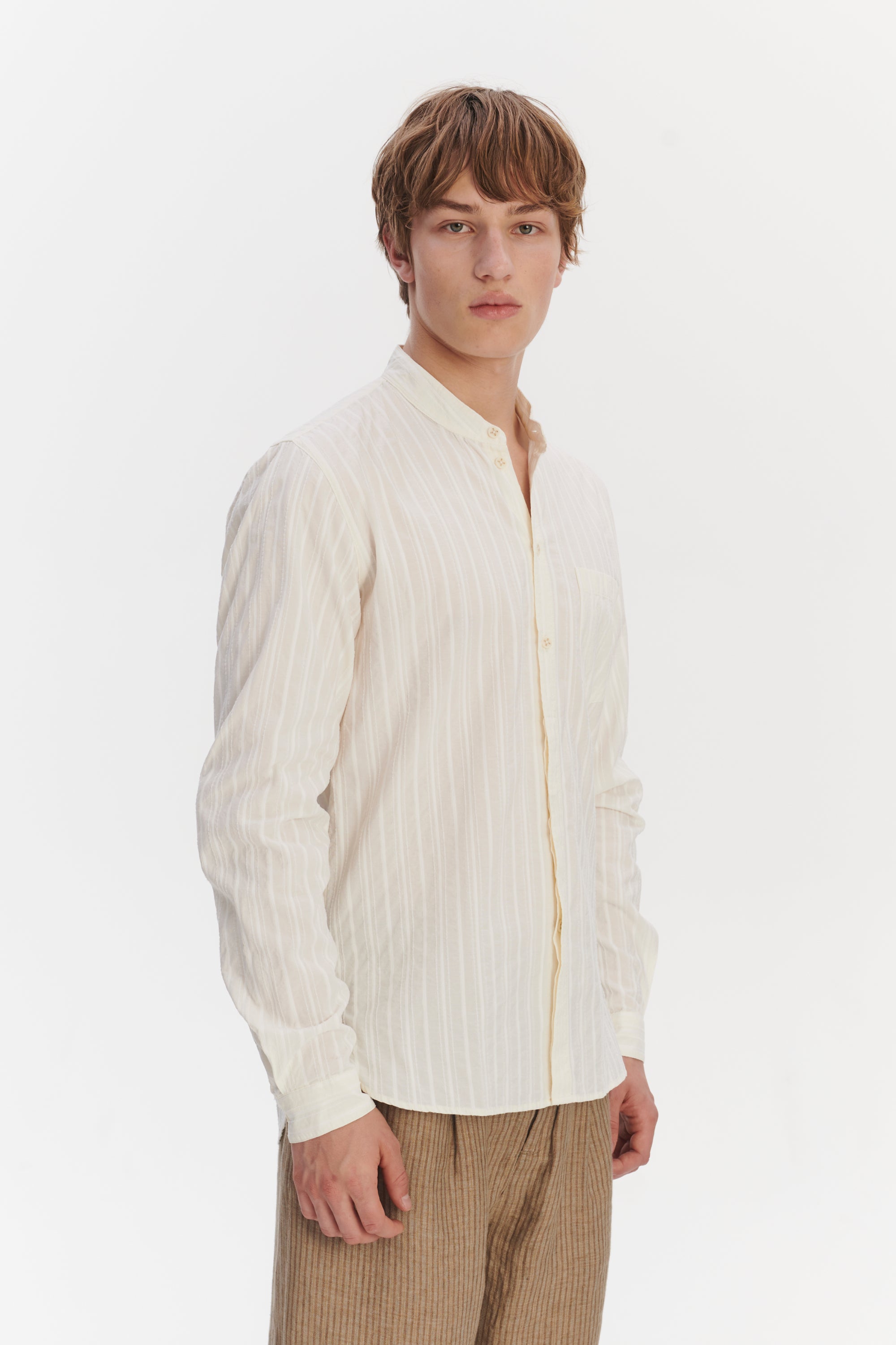 Zen Shirt in an Off-White Structural Tonal Striped Italian Cotton
