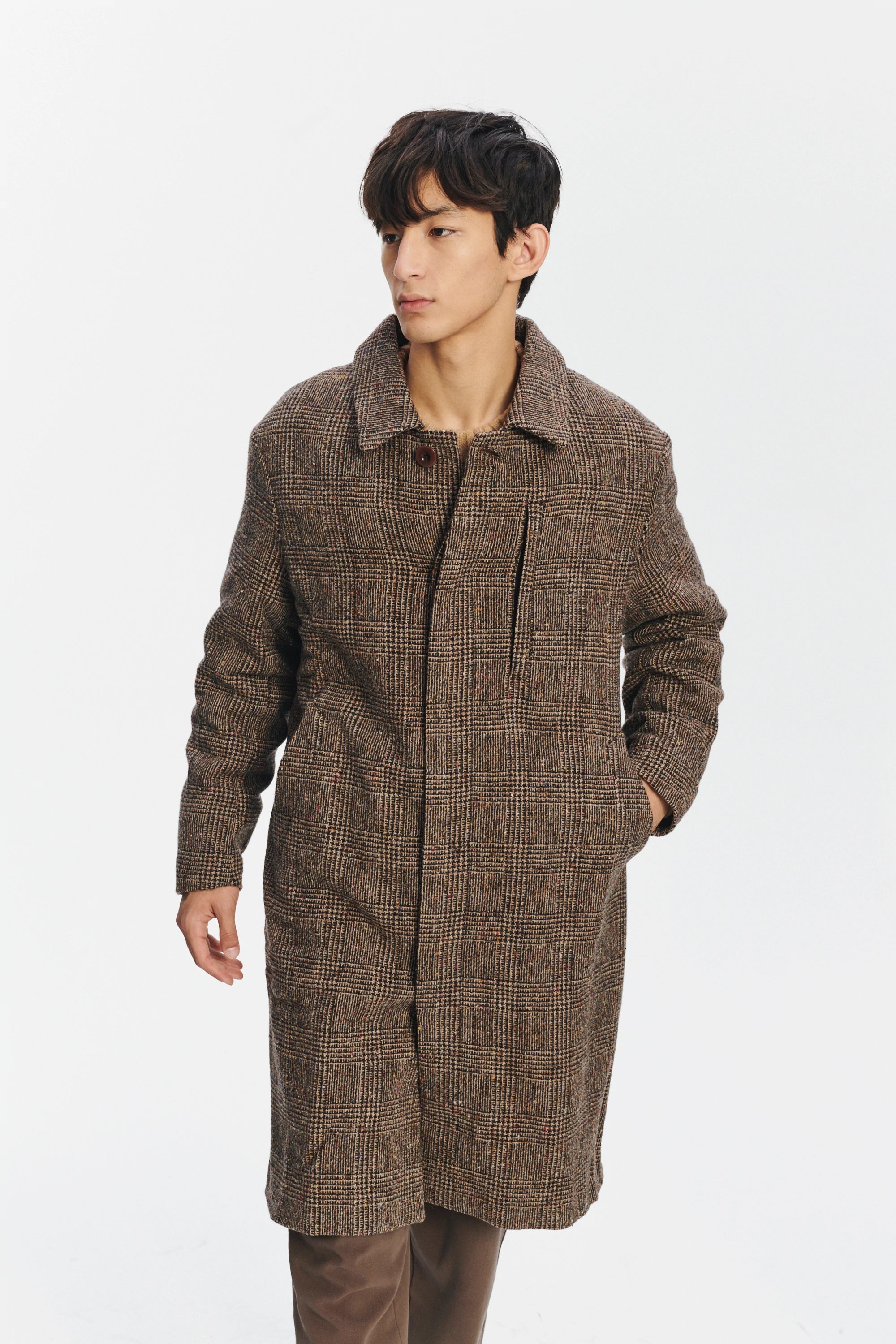Winter Coat with a Prince of Wales Motif in Brown from the Finest Donegal Virgin Wool Tweed with Two Side Pockets and One Zipped Chest Pocket