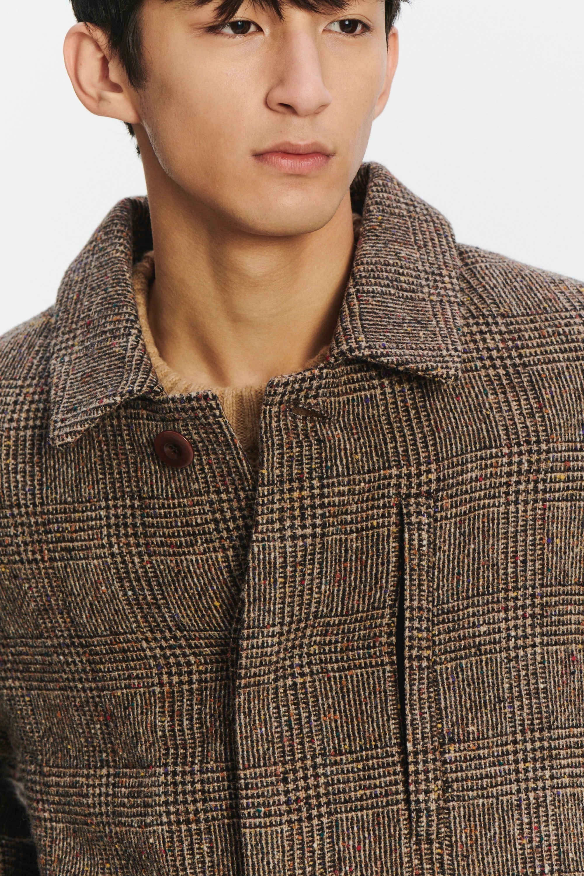 Winter Coat with a Prince of Wales Motif in Brown from the Finest Donegal Virgin Wool Tweed with Two Side Pockets and One Zipped Chest Pocket