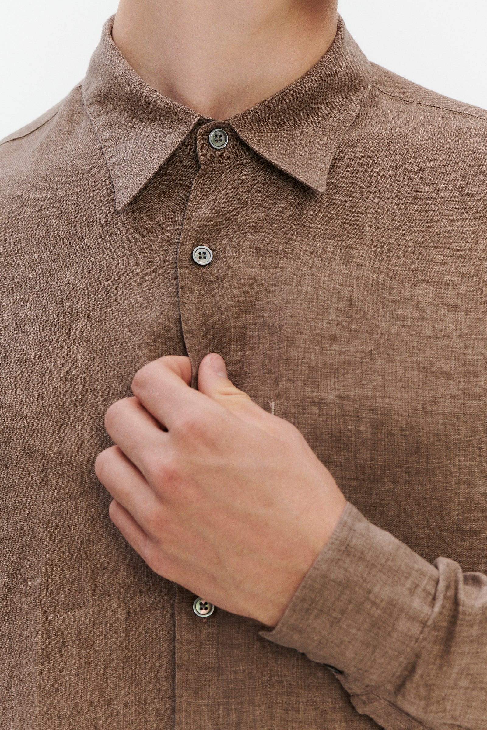 Feel Good Shirt in a Capuccino Brown Pure Italian Linen