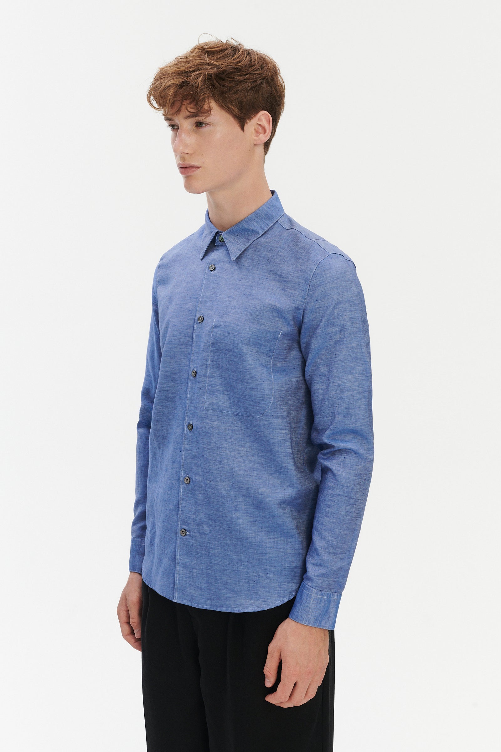 Feel Good Shirt in a Fine Blue Italian Blend of Cotton and Linen
