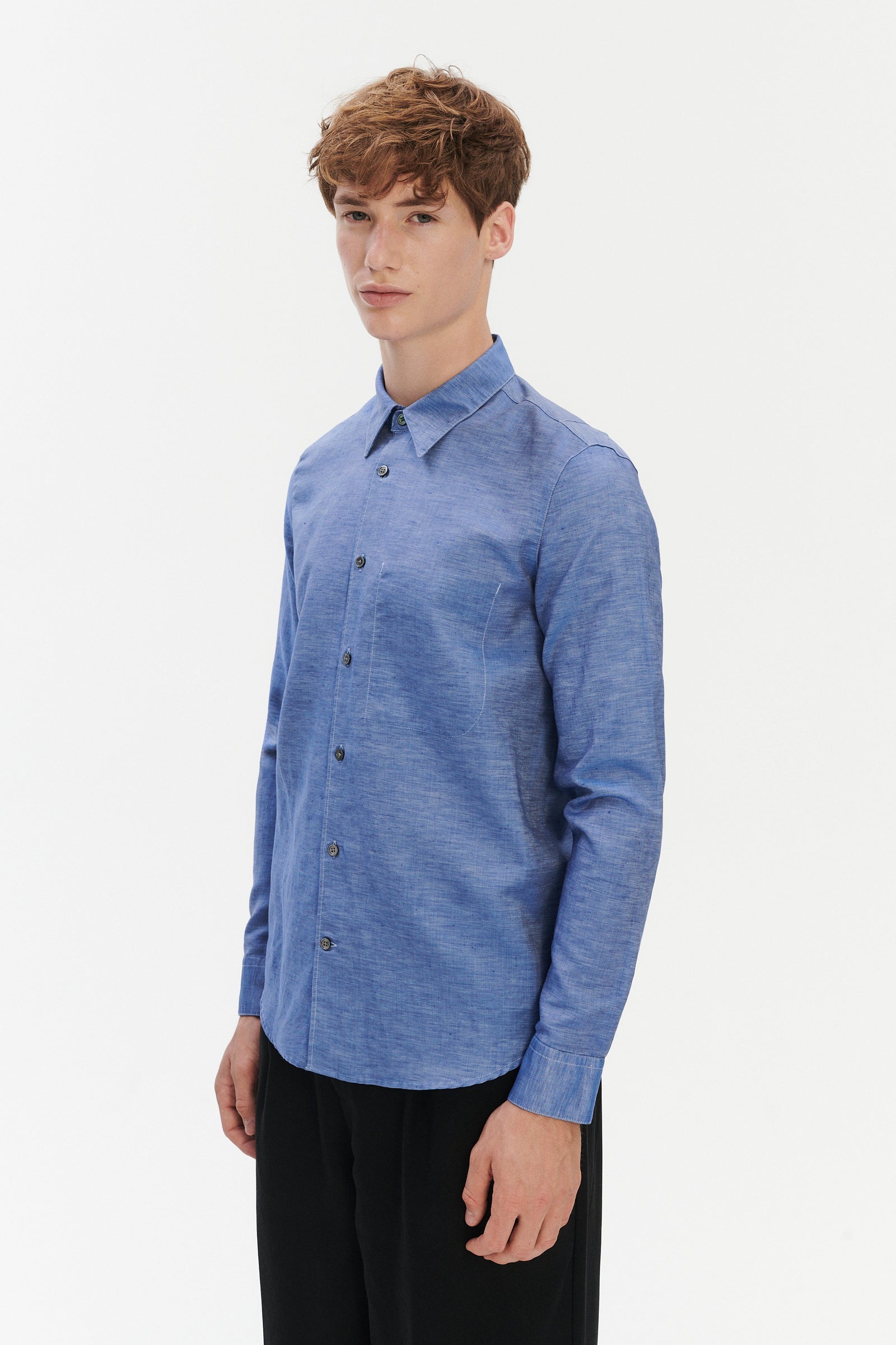 Feel Good Shirt in a Fine Blue Italian Blend of Cotton and Linen